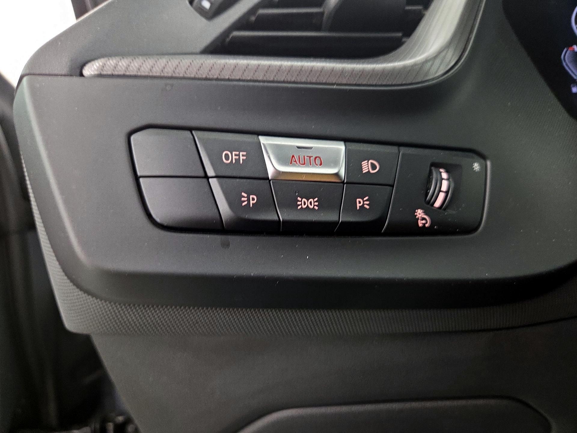 Thumbnail: 2023 BMW 2 Series - 13