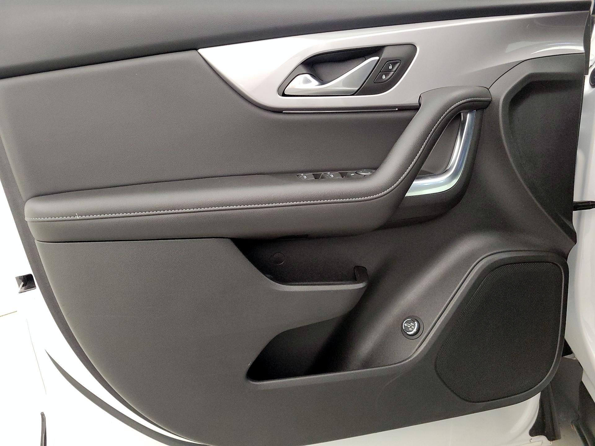 Thumbnail: 2022 Chevrolet Blazer - 12