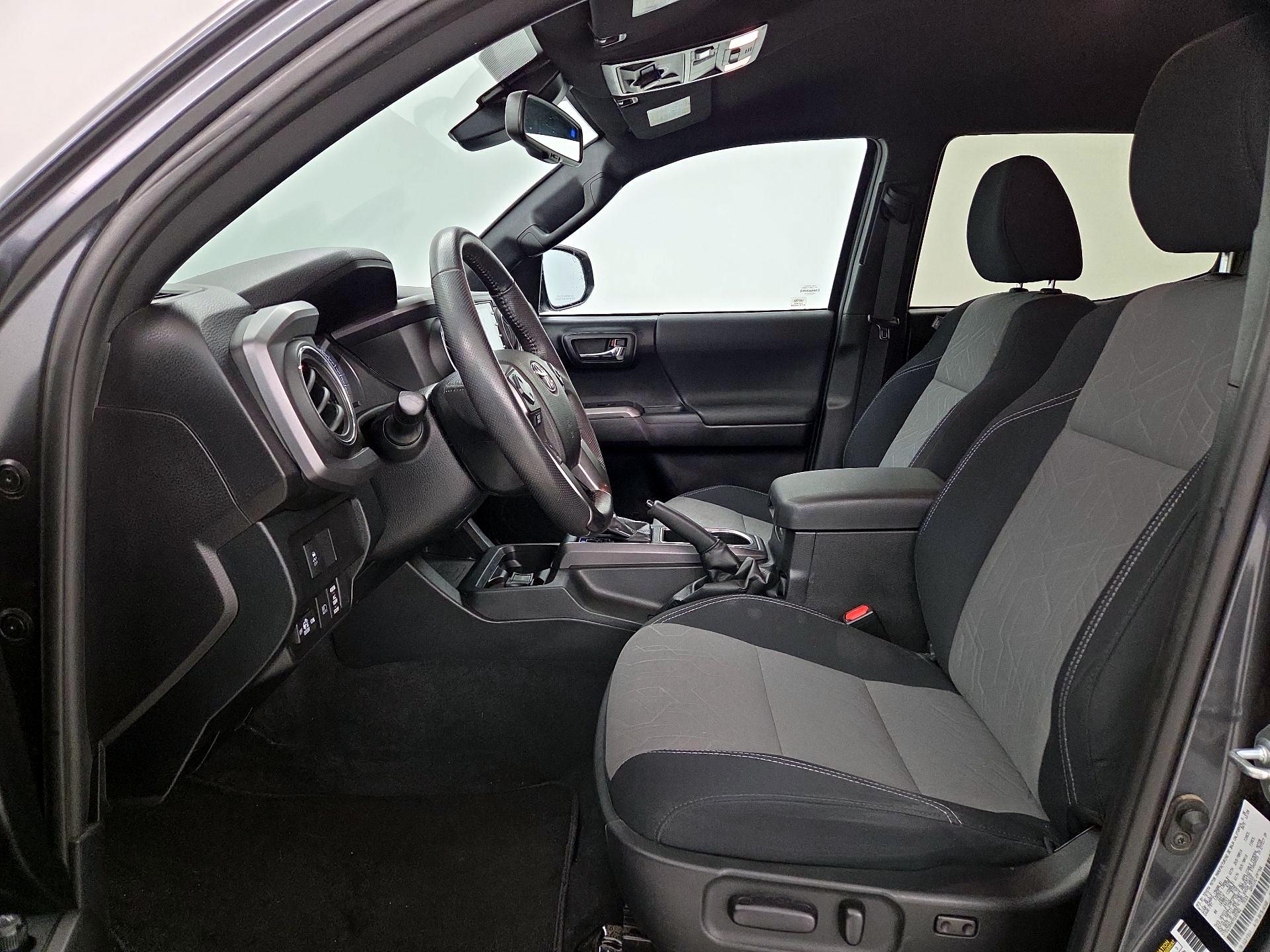 Thumbnail: 2021 Toyota Tacoma - 11