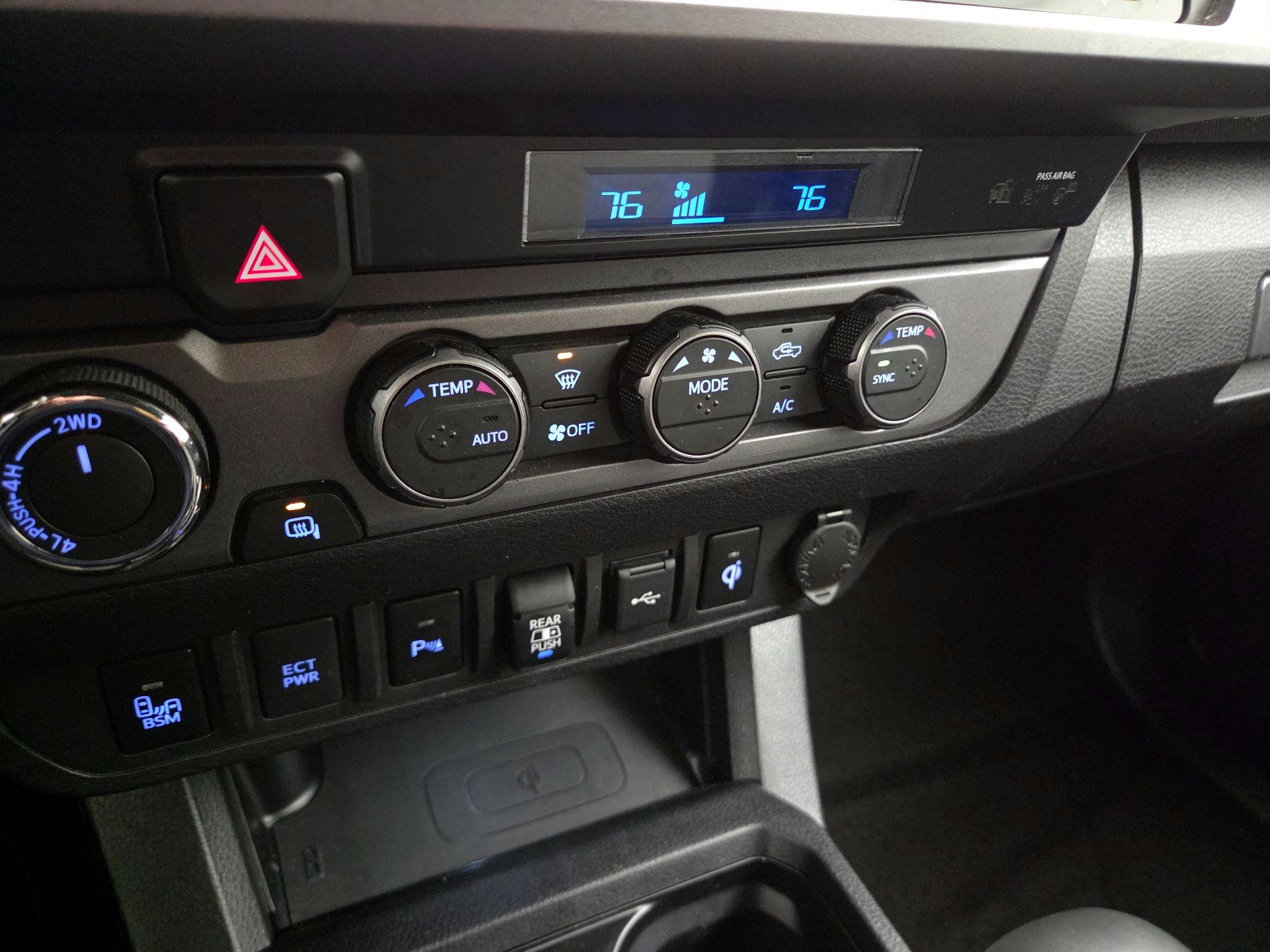 Thumbnail: 2021 Toyota Tacoma - 16