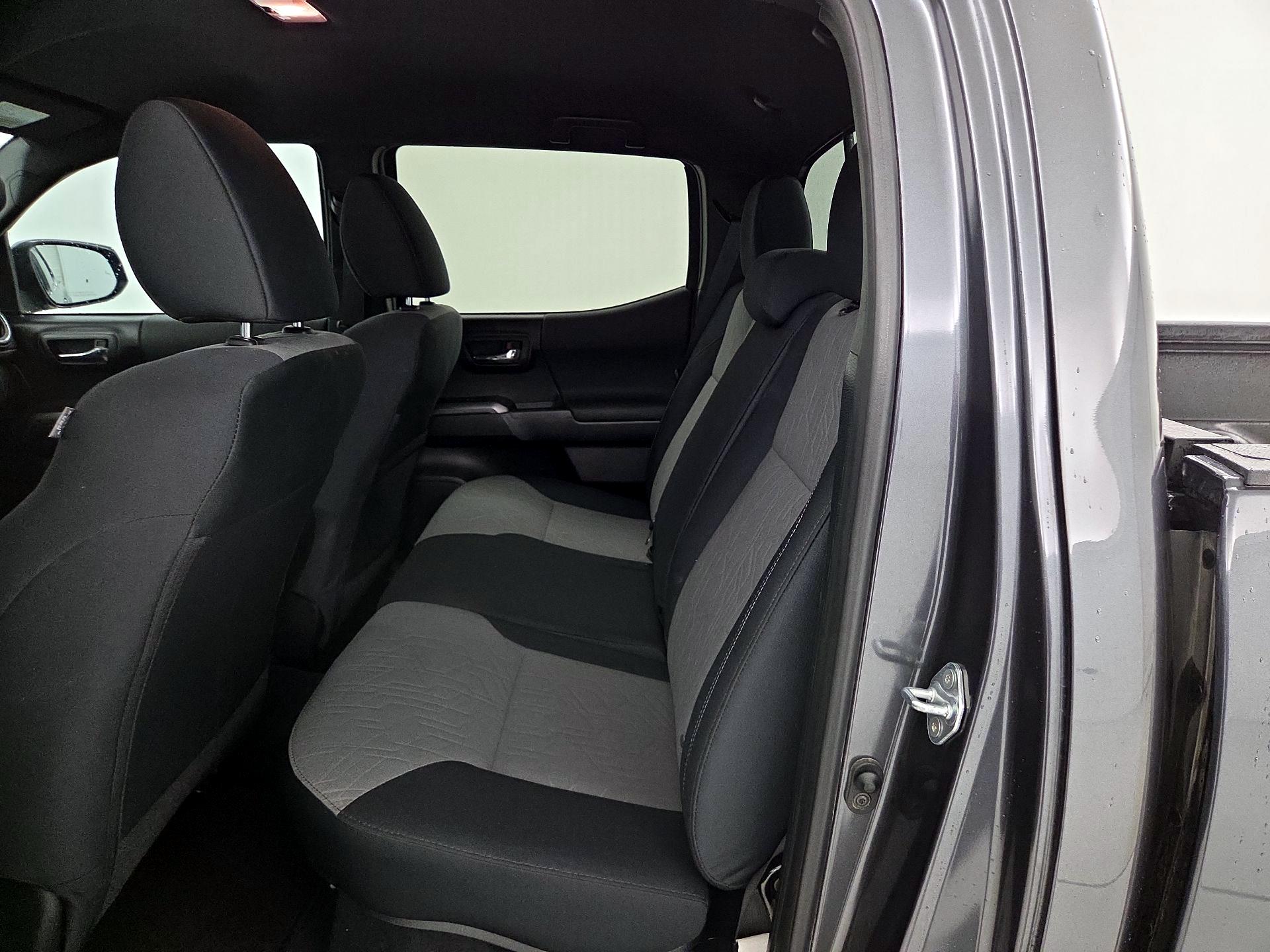 Thumbnail: 2021 Toyota Tacoma - 19