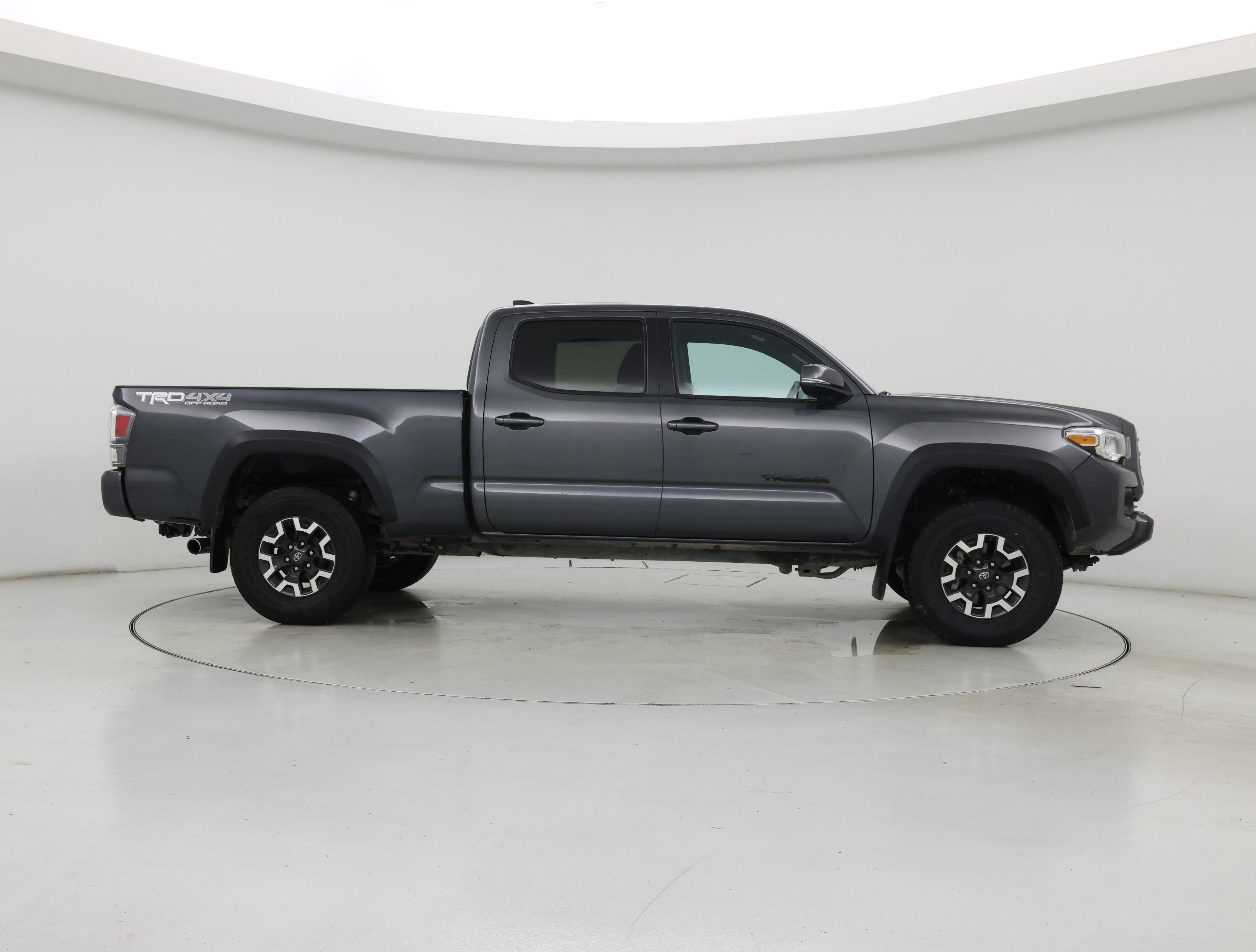 Thumbnail: 2021 Toyota Tacoma - 7
