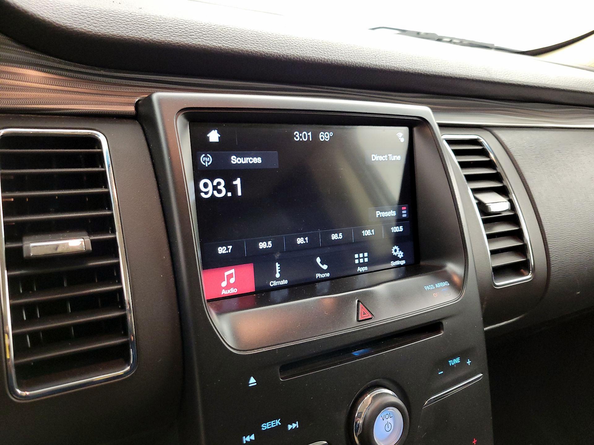 Thumbnail: 2018 Ford Flex - 15