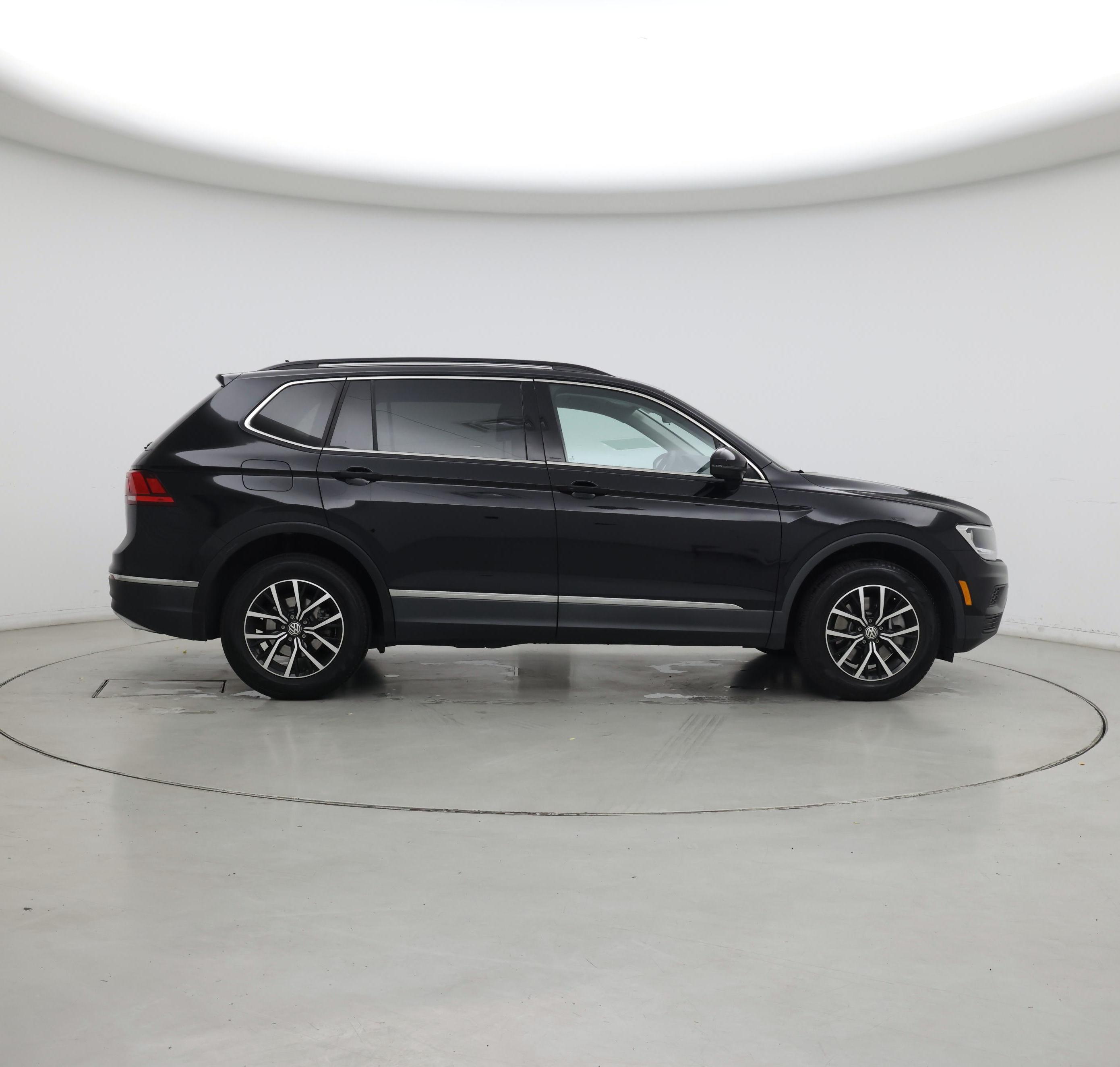 Thumbnail: 2021 Volkswagen Tiguan - 7