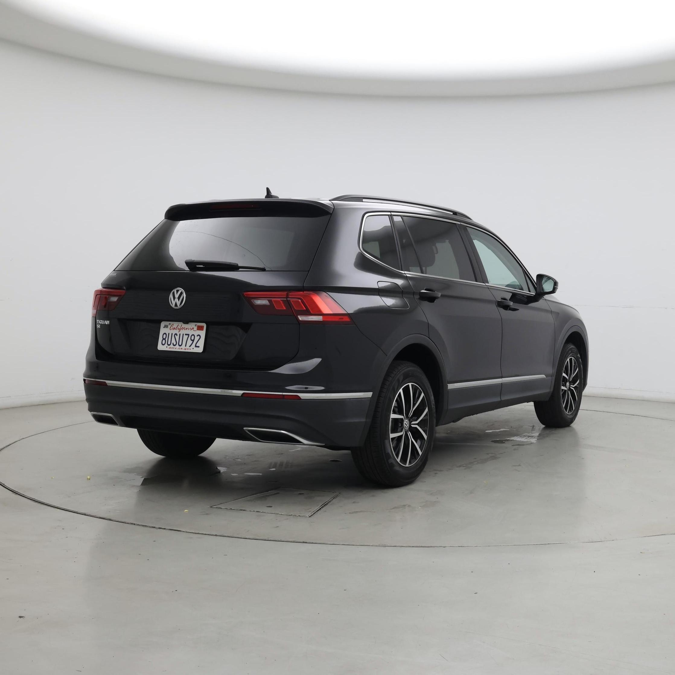 Thumbnail: 2021 Volkswagen Tiguan - 8