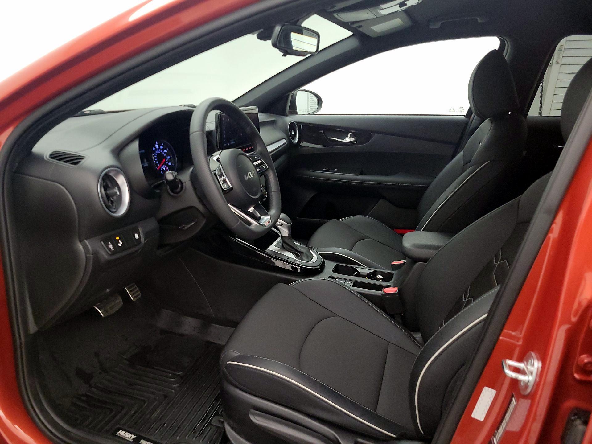 Thumbnail: 2023 Kia Forte - 11