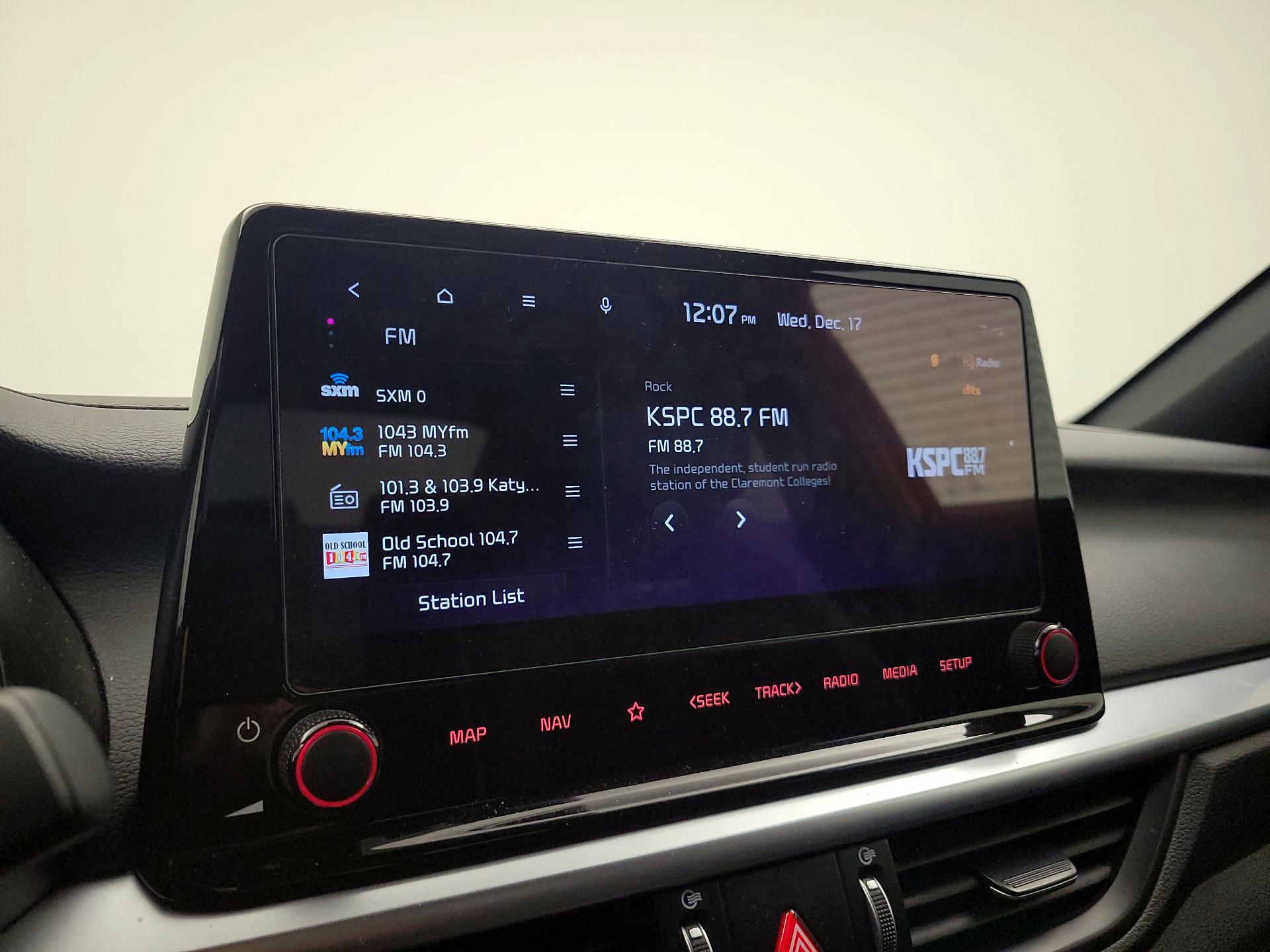 Thumbnail: 2023 Kia Forte - 16