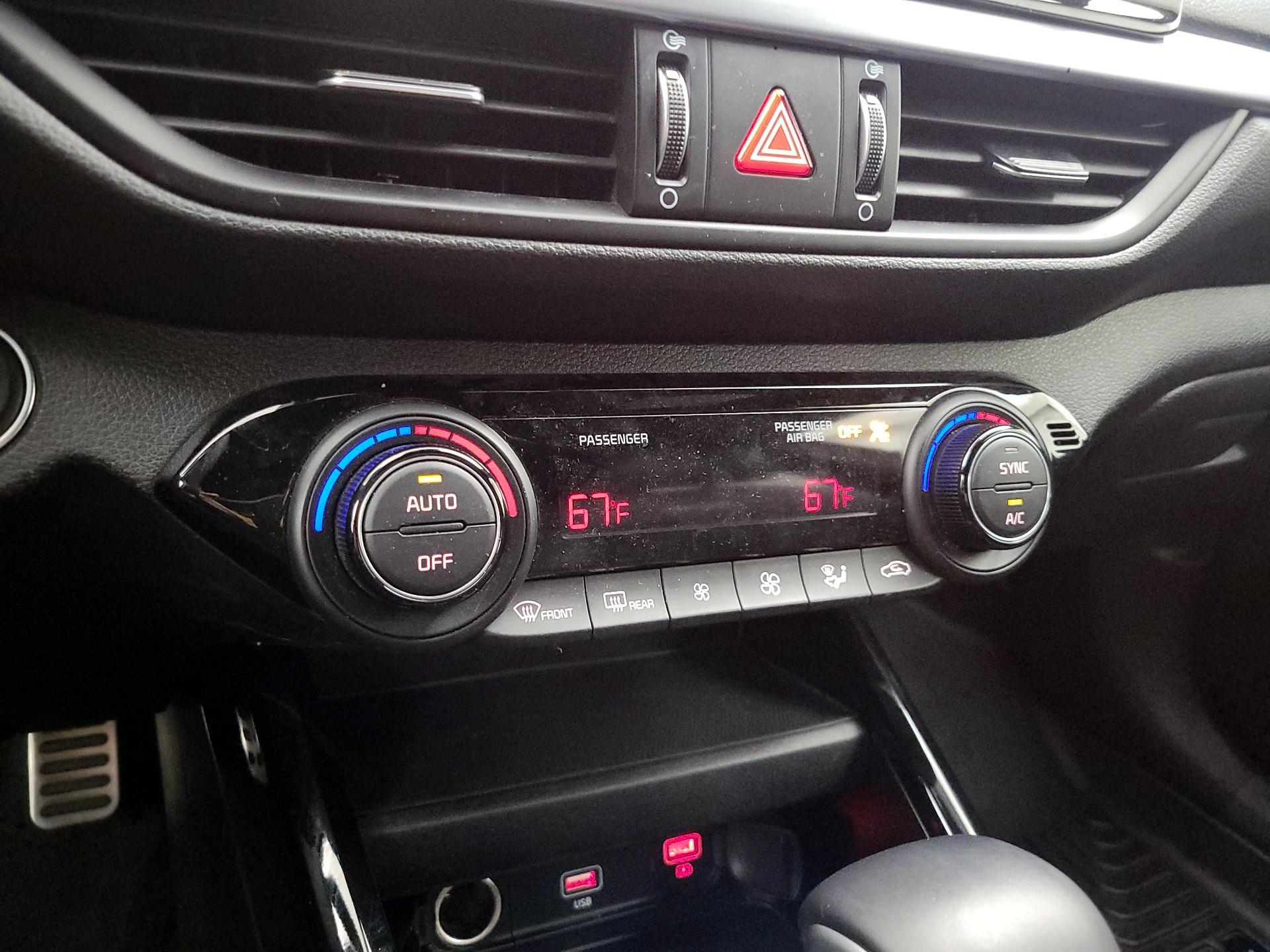 Thumbnail: 2023 Kia Forte - 17