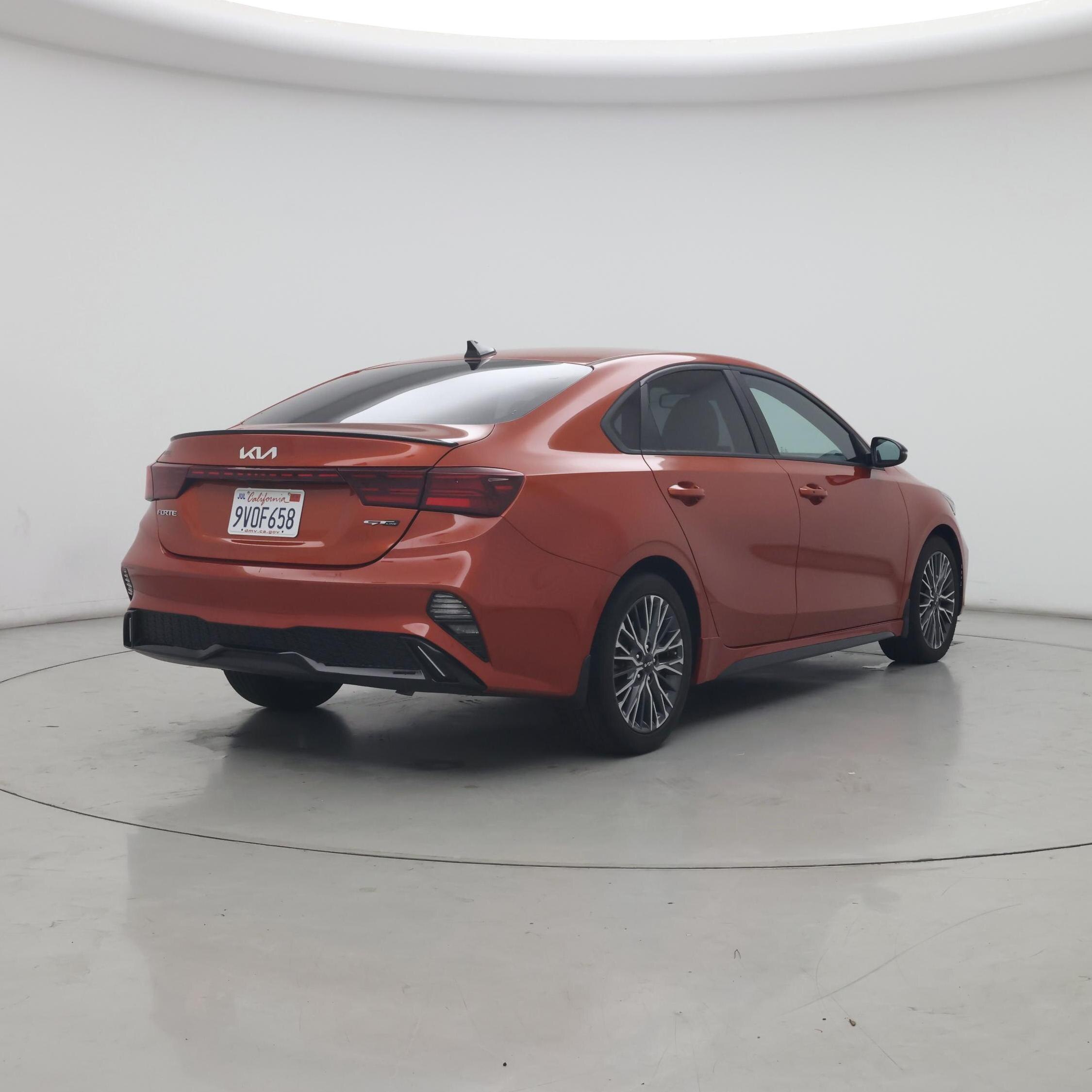 Thumbnail: 2023 Kia Forte - 8