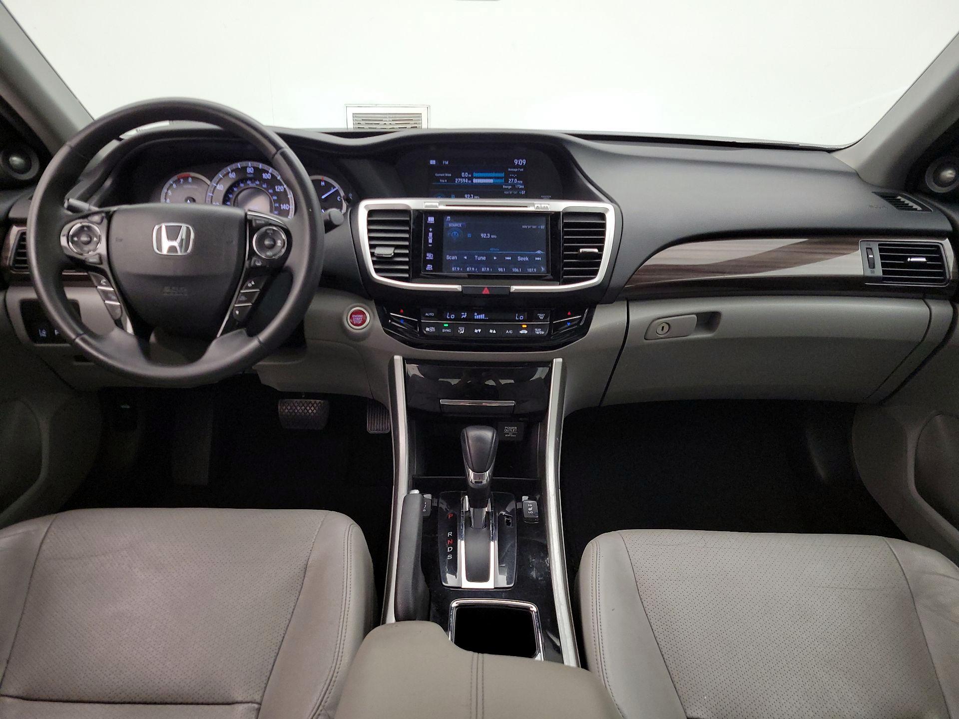 Thumbnail: 2017 Honda Accord - 9