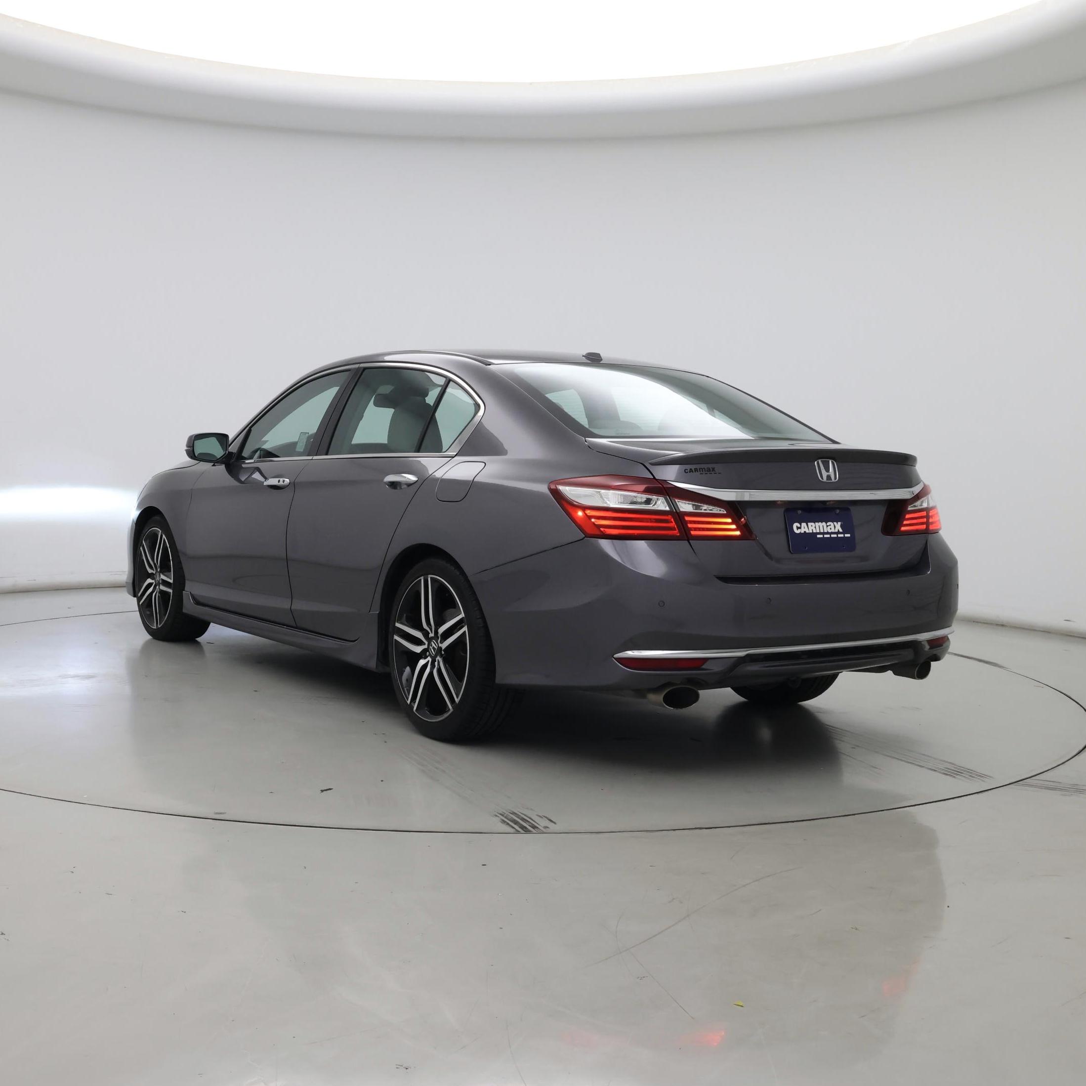 Thumbnail: 2017 Honda Accord - 2