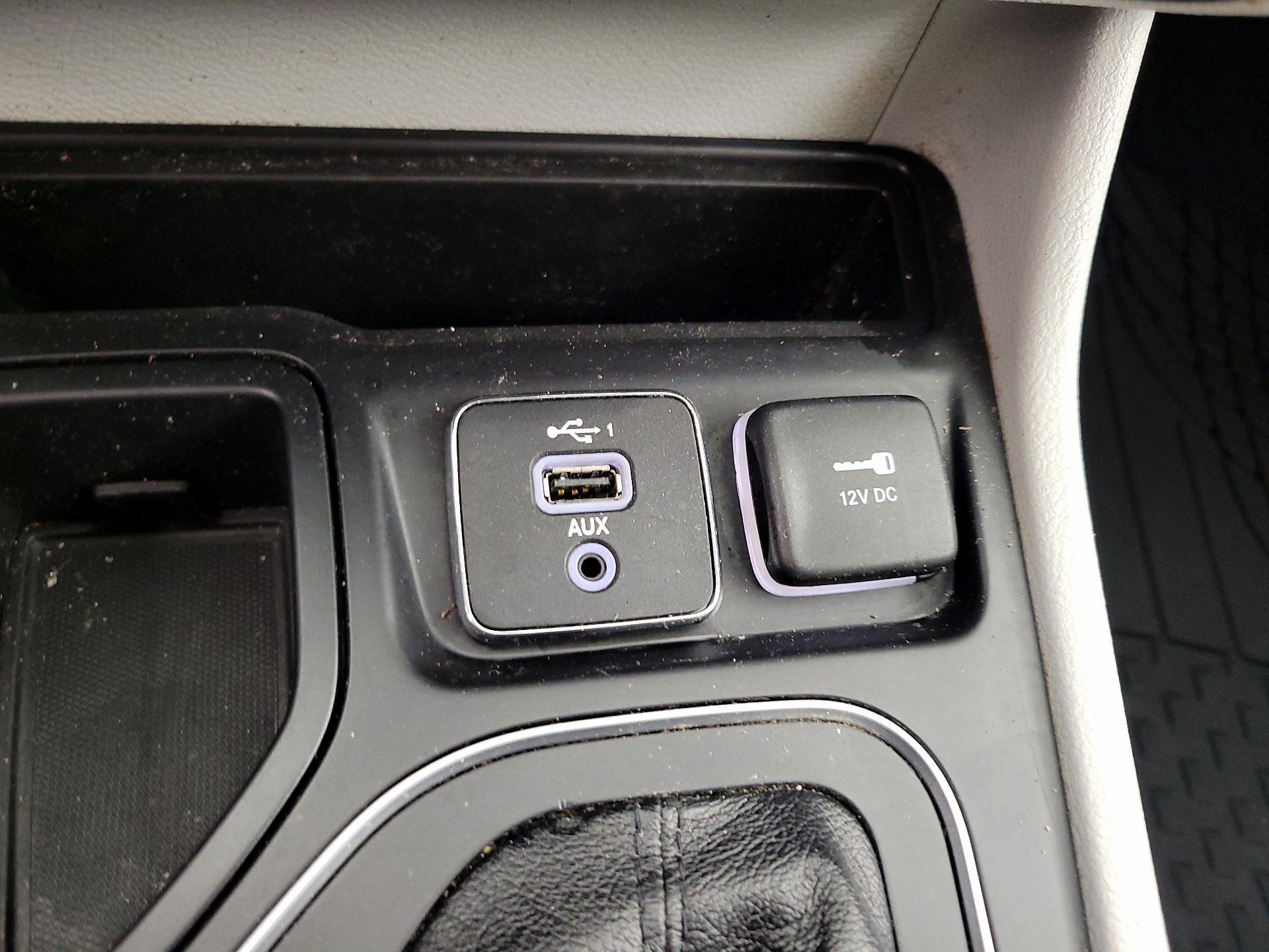 Thumbnail: 2021 Jeep Cherokee - 18