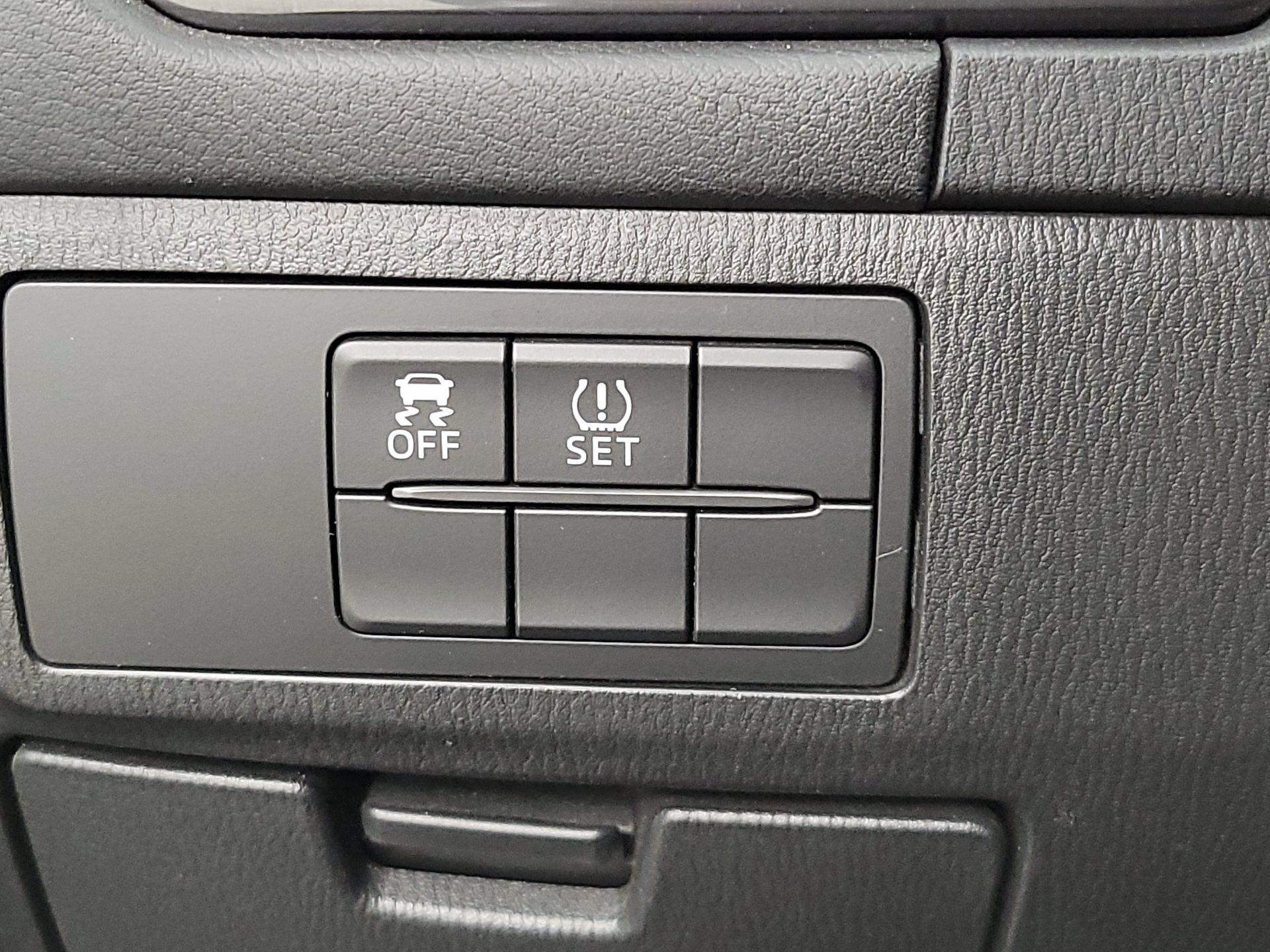 Thumbnail: 2014 Mazda Mazda6 - 13