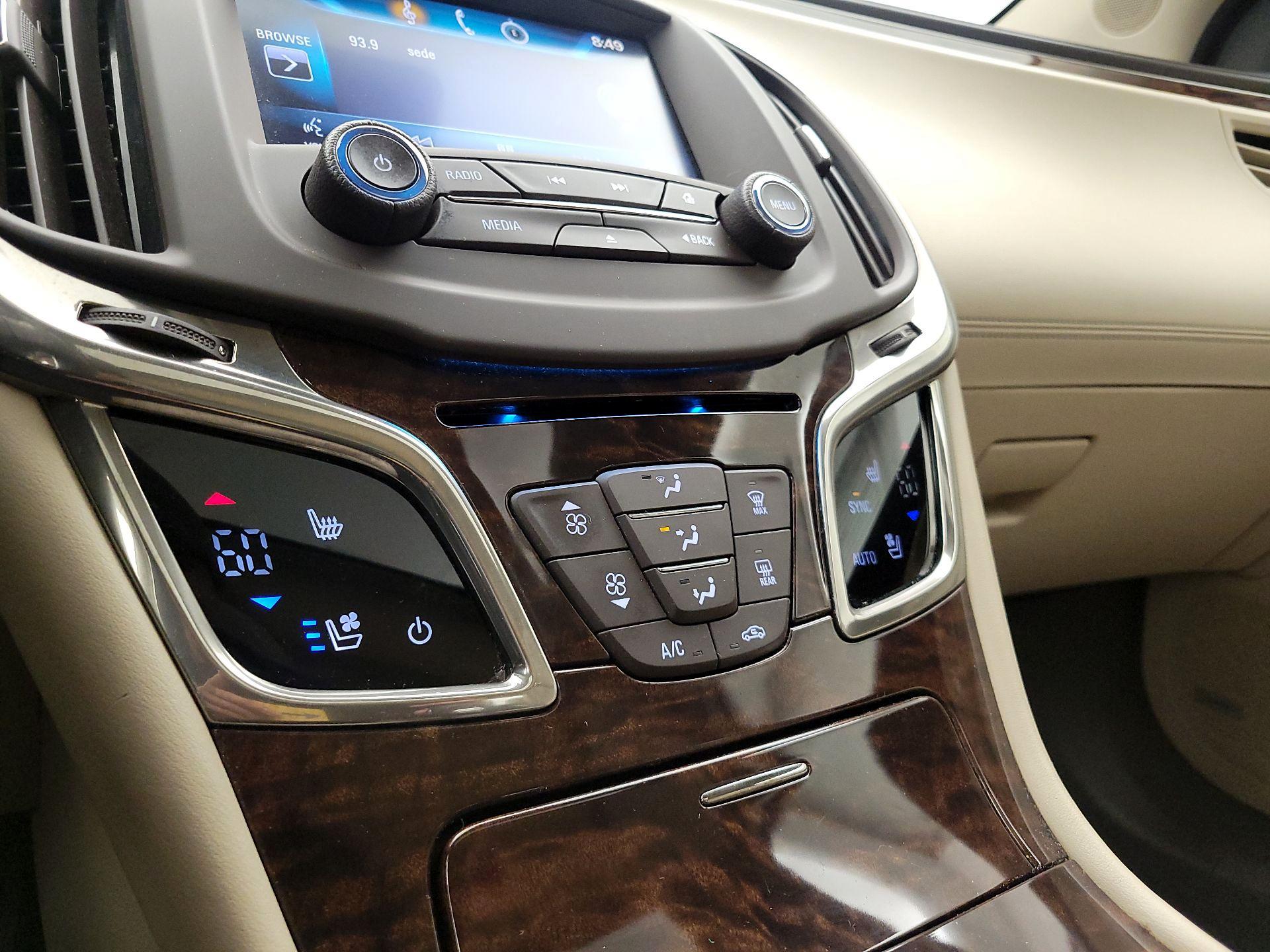 Thumbnail: 2014 Buick LaCrosse - 16