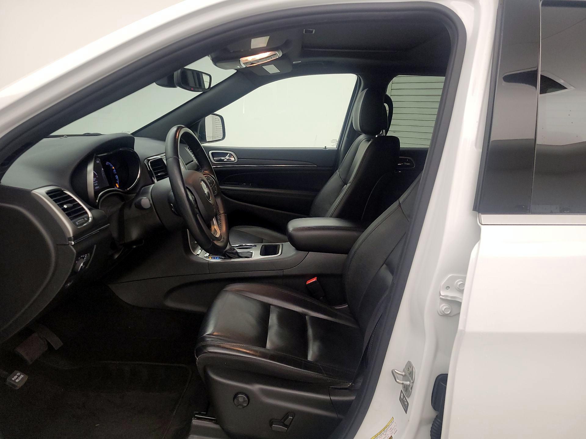 Thumbnail: 2022 Jeep Grand Cherokee - 11