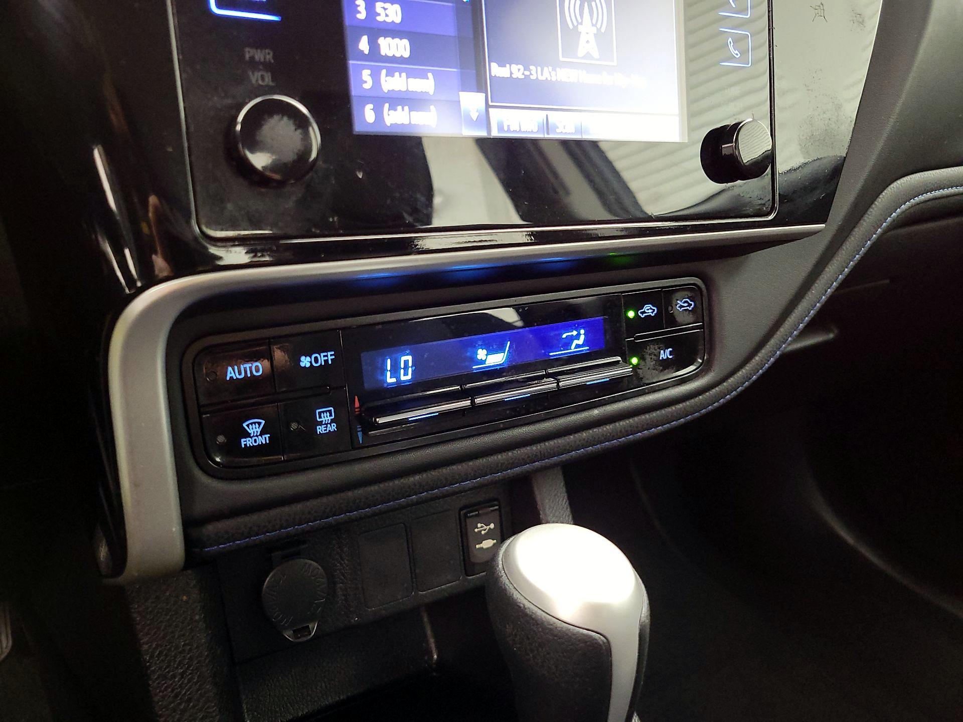 Thumbnail: 2017 Toyota Corolla - 16