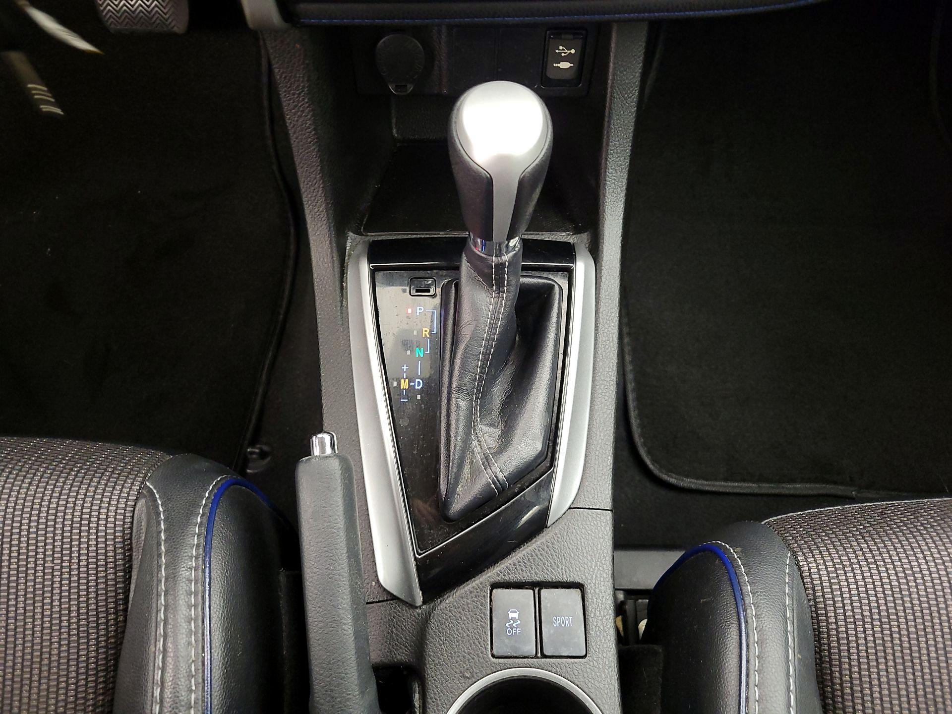 Thumbnail: 2017 Toyota Corolla - 17