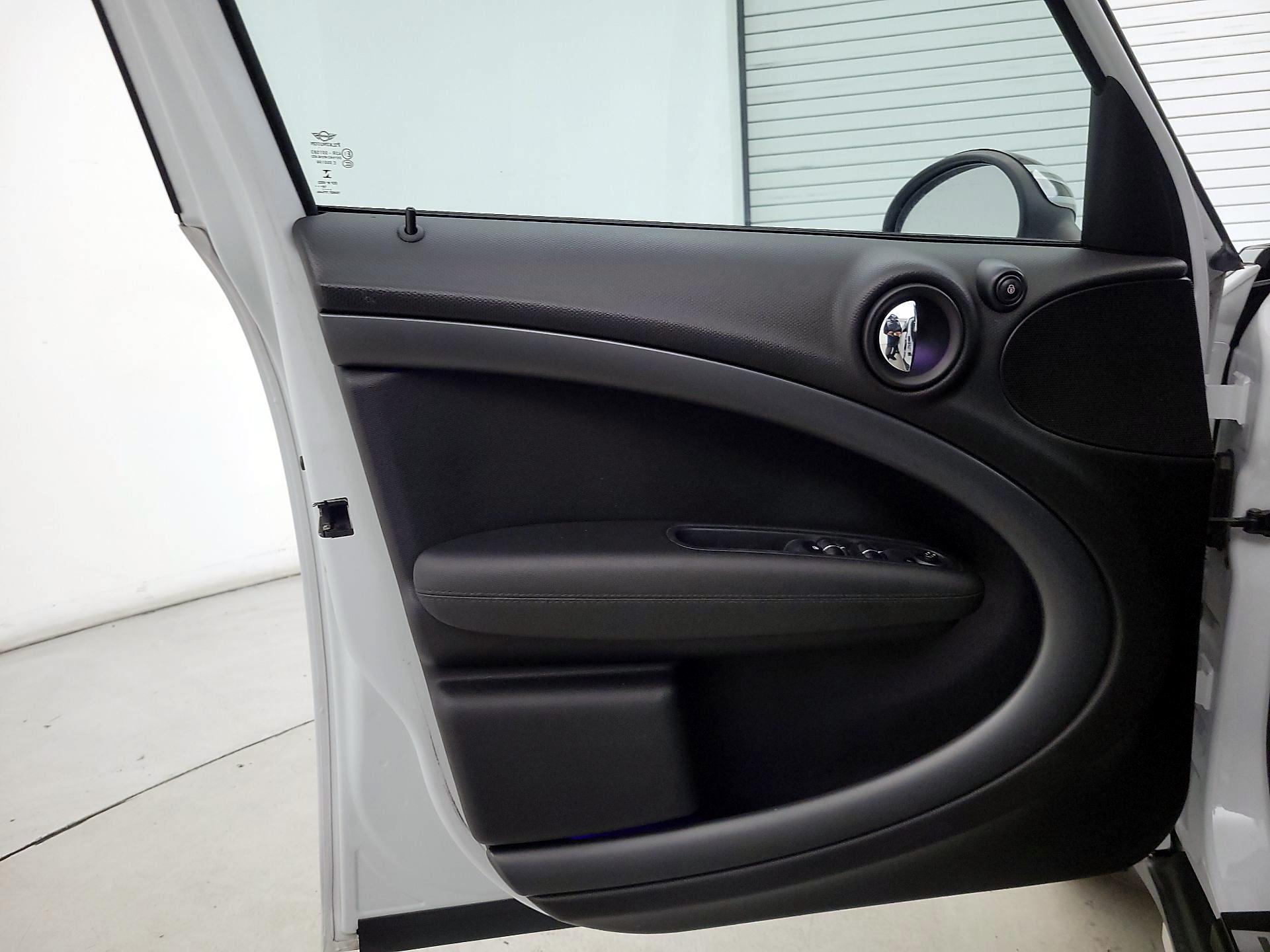 Thumbnail: 2015 MINI Cooper Countryman - 12