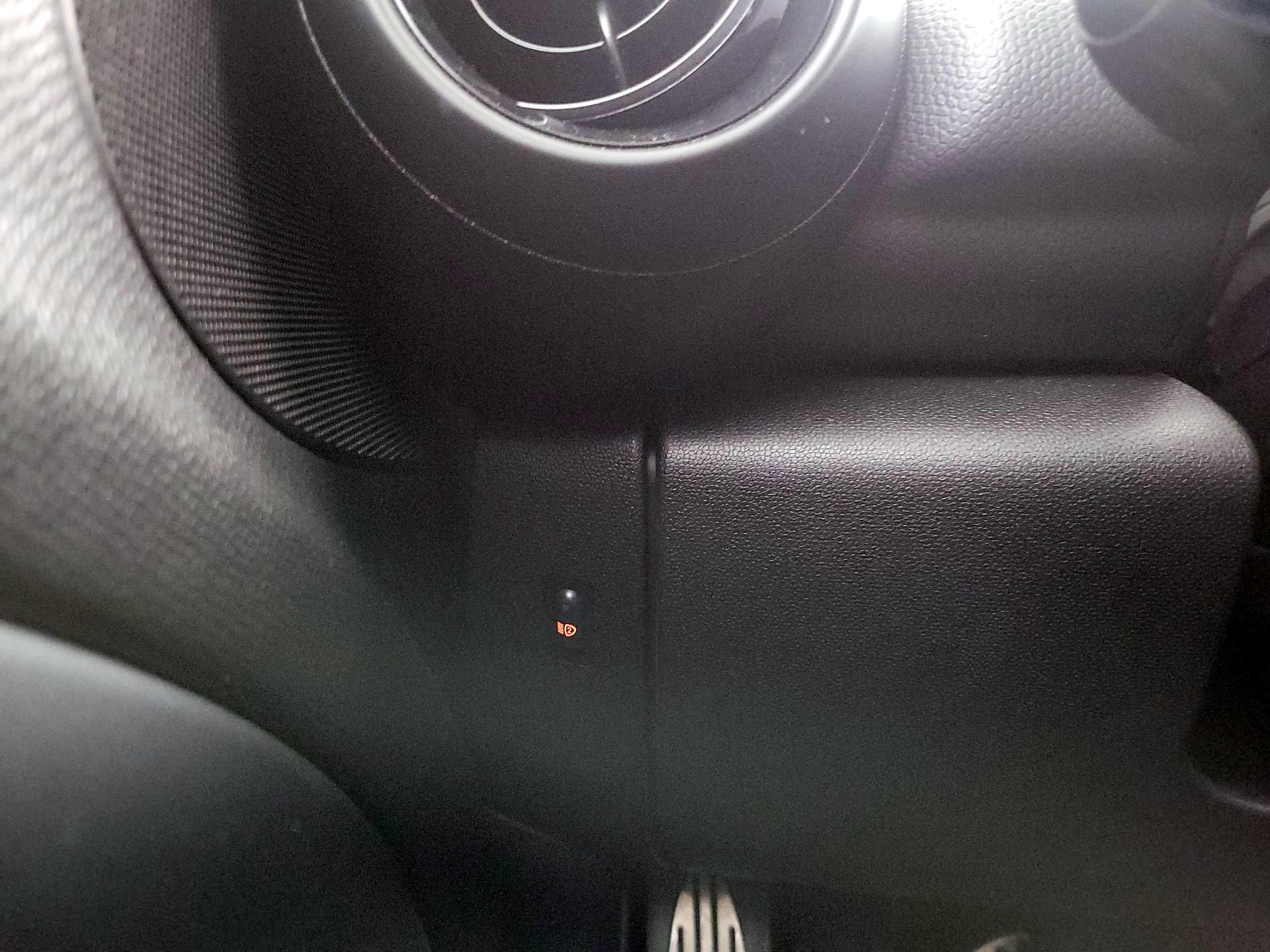 Thumbnail: 2015 MINI Cooper Countryman - 13