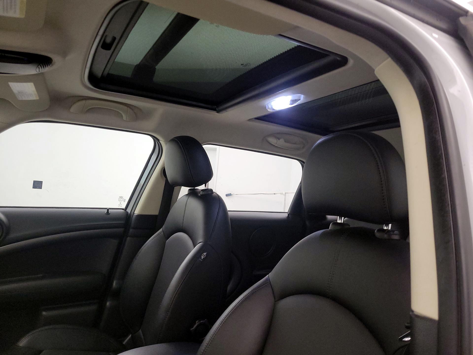 Thumbnail: 2015 MINI Cooper Countryman - 18