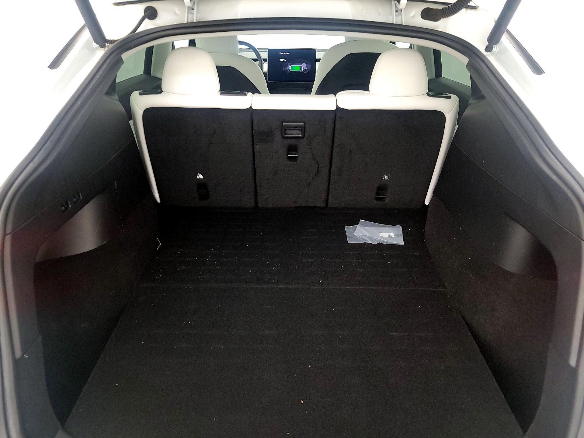 Thumbnail: 2022 Tesla Model Y - 20