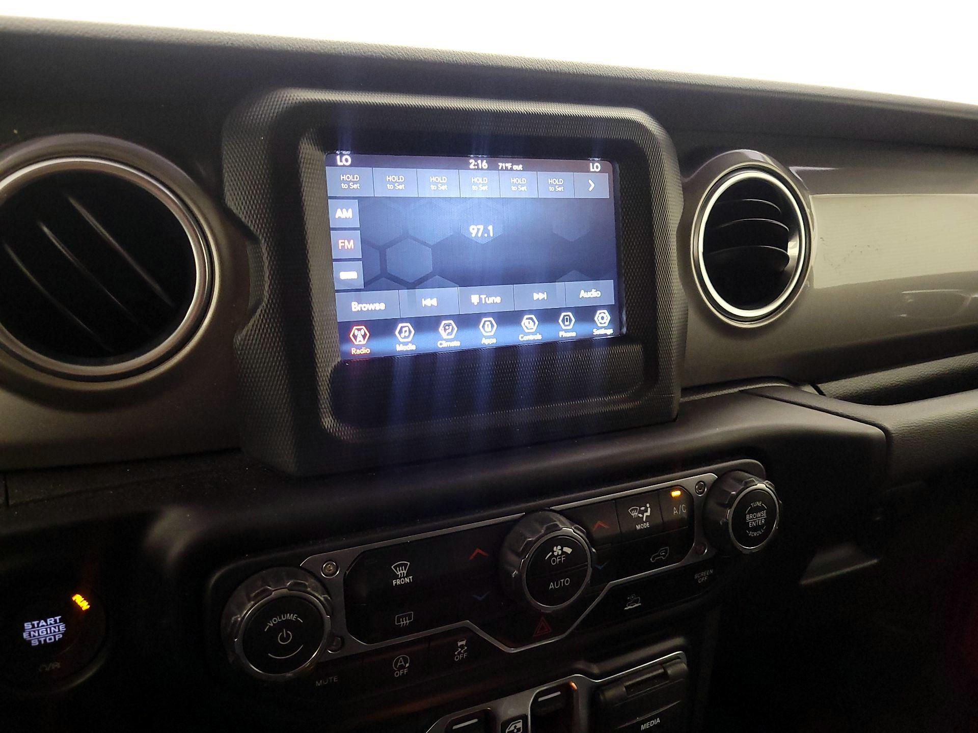 Thumbnail: 2021 Jeep Wrangler - 15