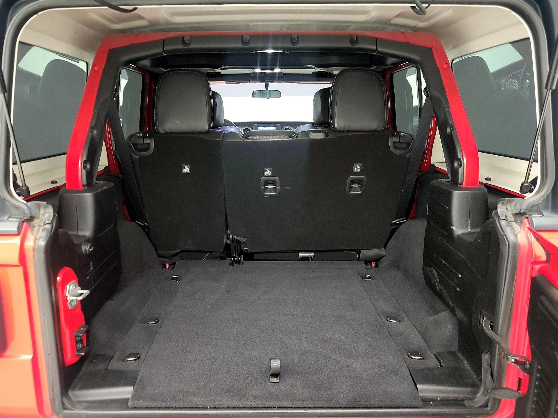 Thumbnail: 2021 Jeep Wrangler - 20