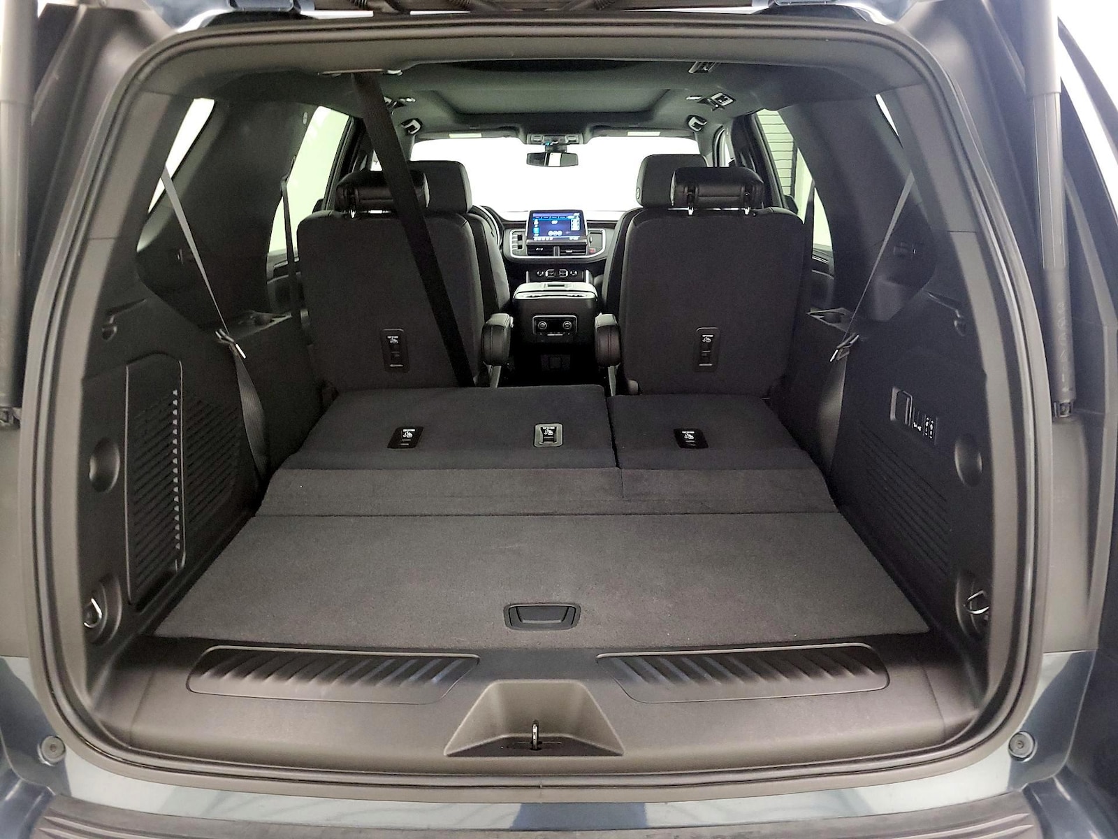 2021 Chevrolet Tahoe LT - Photo 24