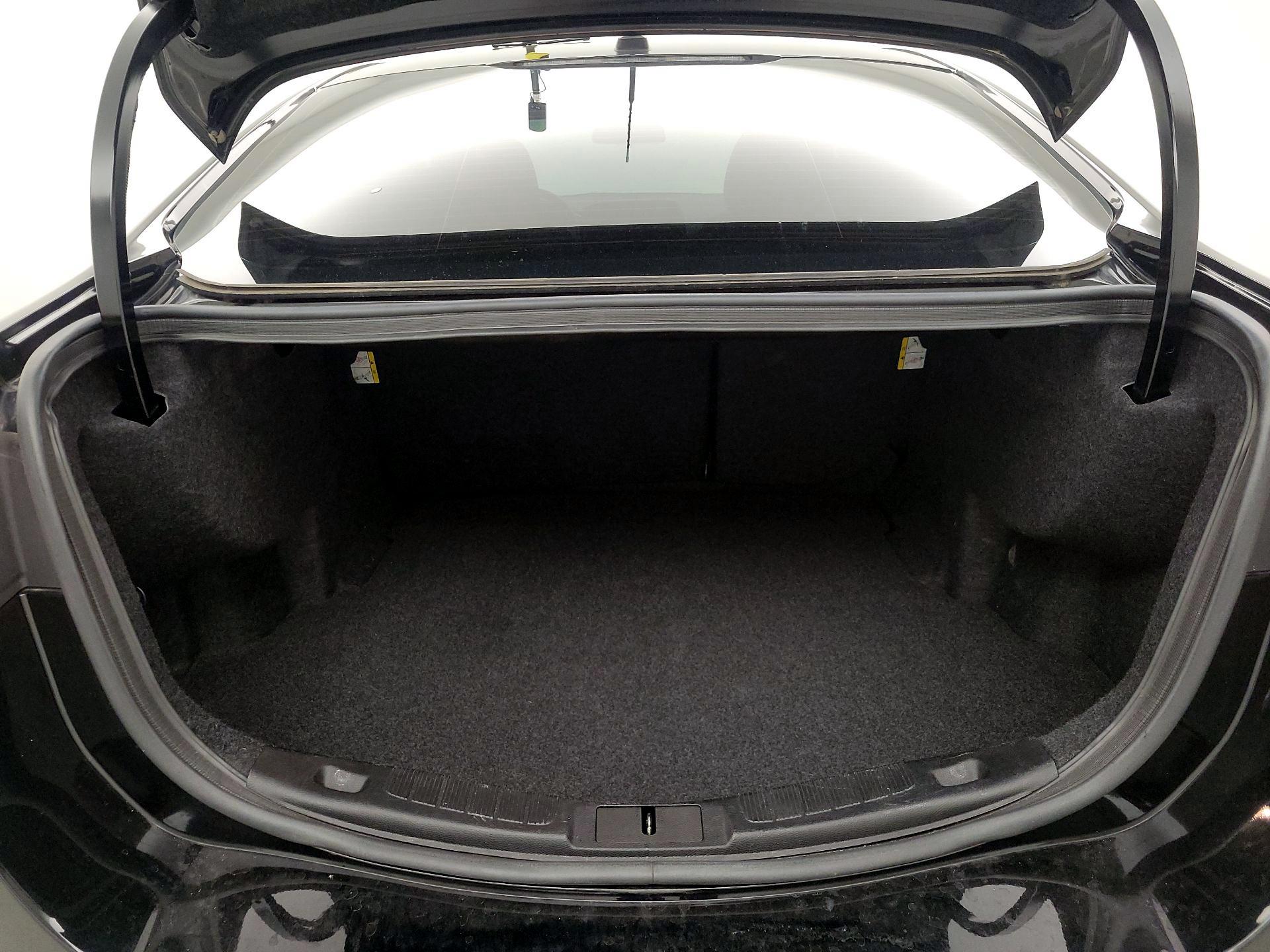 Thumbnail: 2017 Ford Fusion - 20