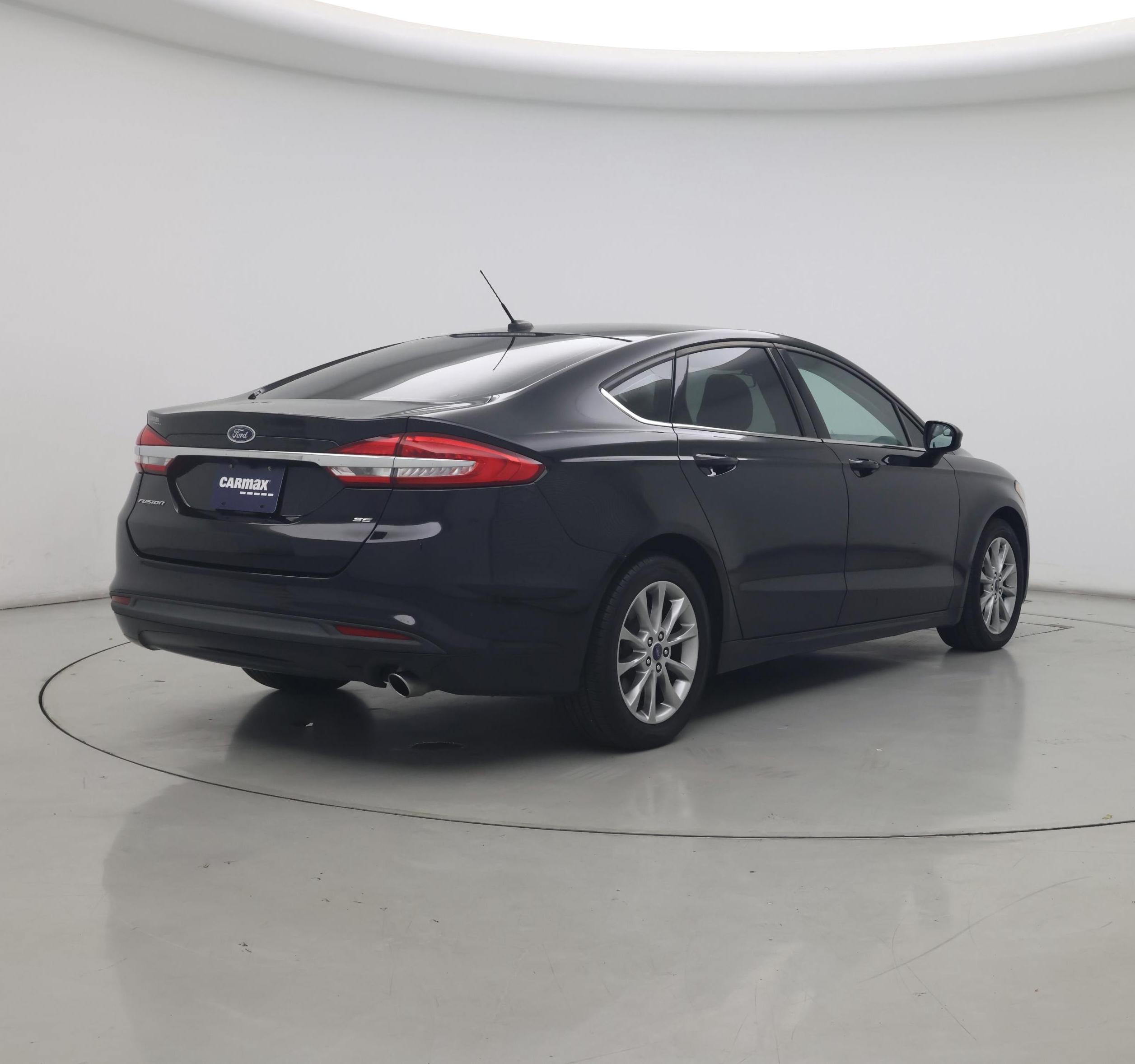 Thumbnail: 2017 Ford Fusion - 8