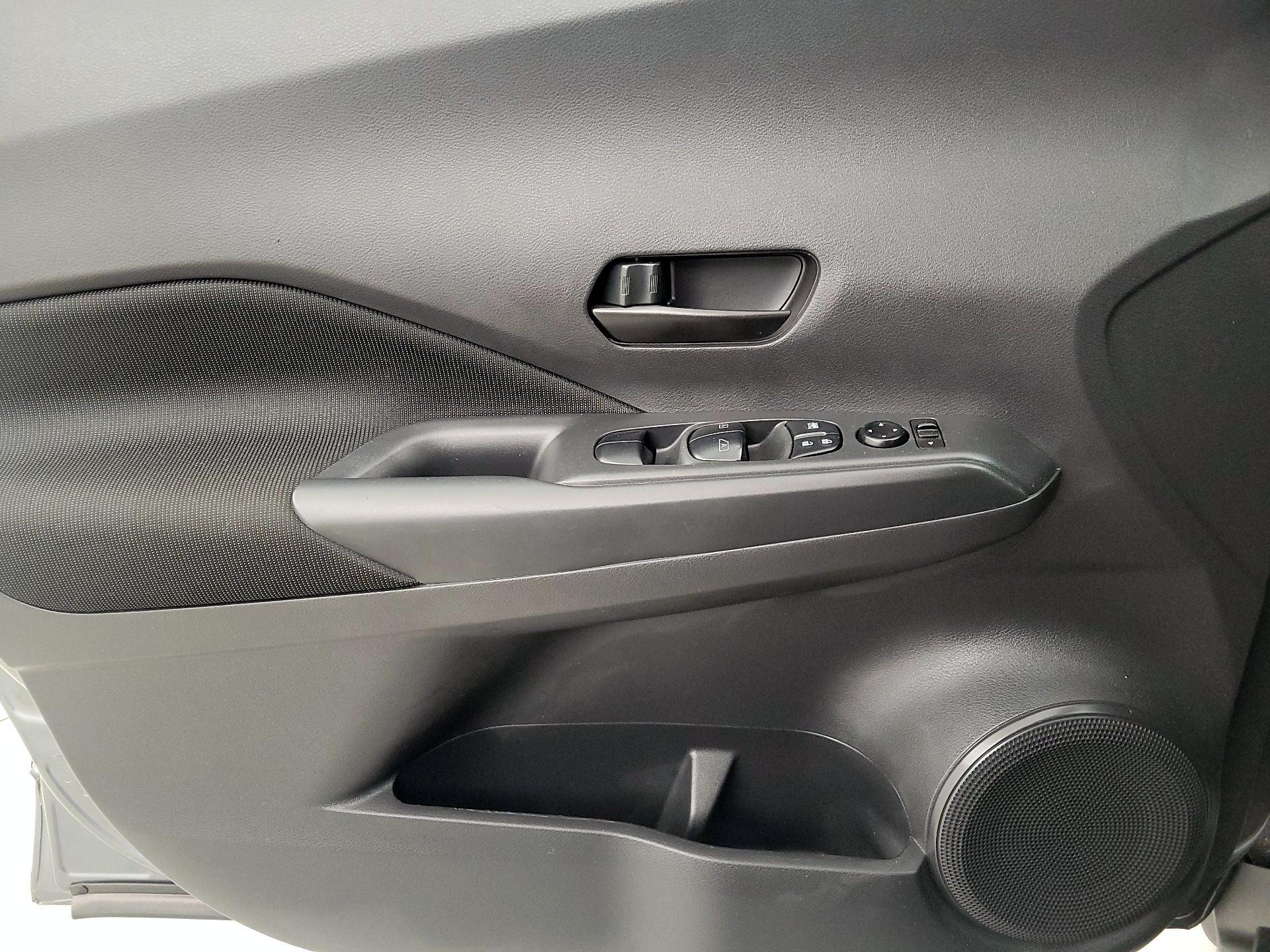 Thumbnail: 2024 Nissan Kicks - 12