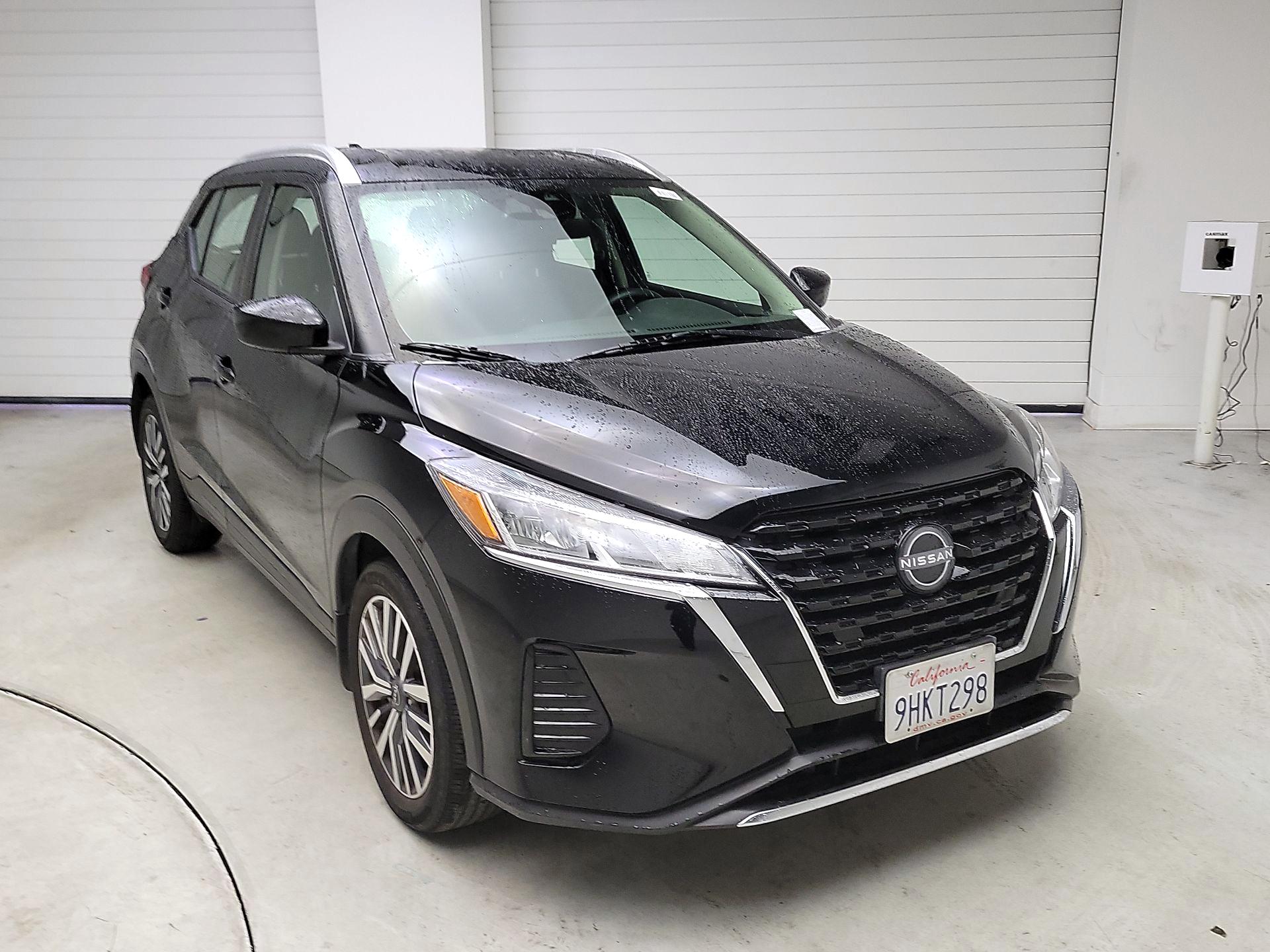 Thumbnail: 2023 Nissan Kicks - 1