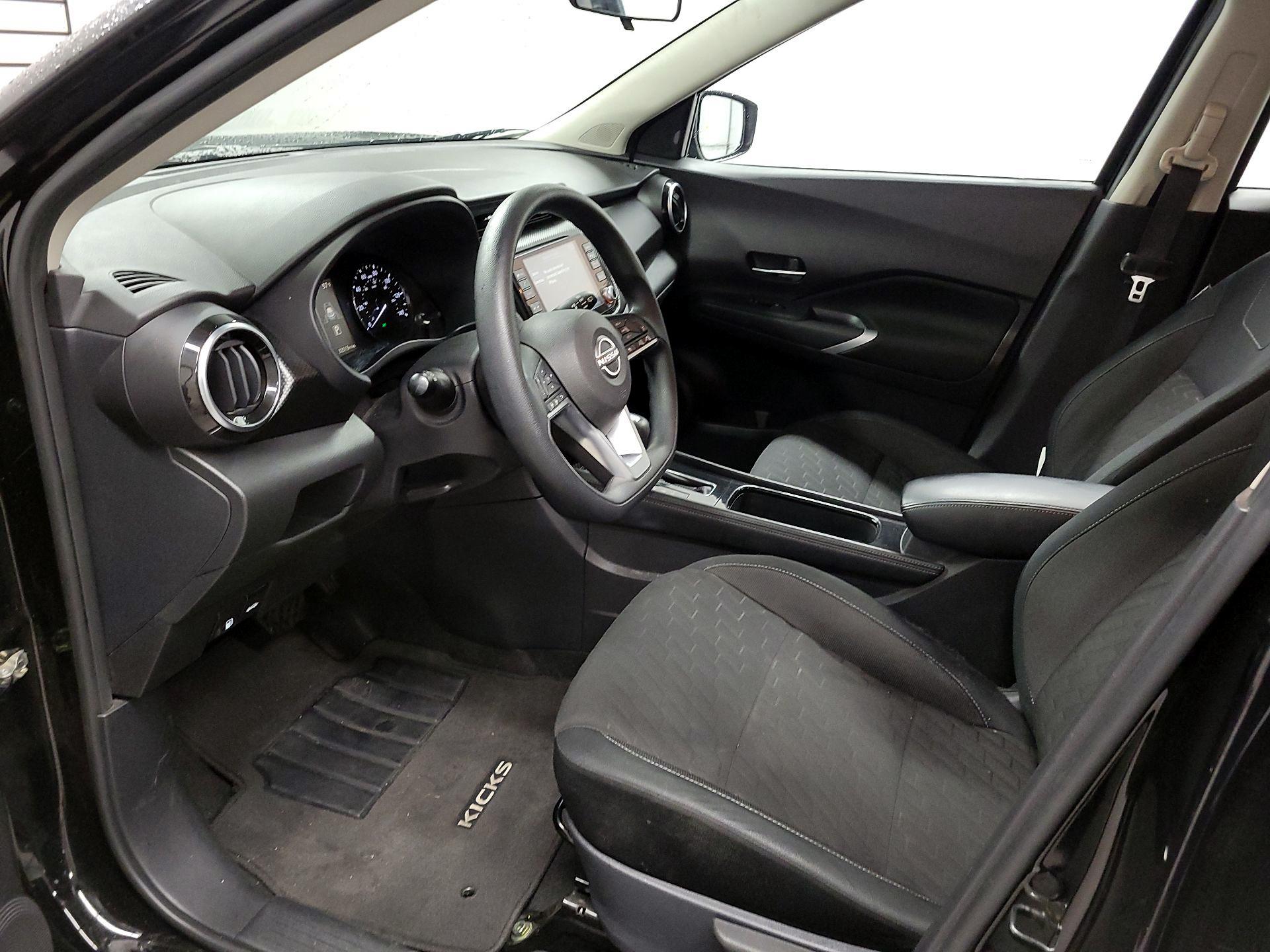 Thumbnail: 2023 Nissan Kicks - 9