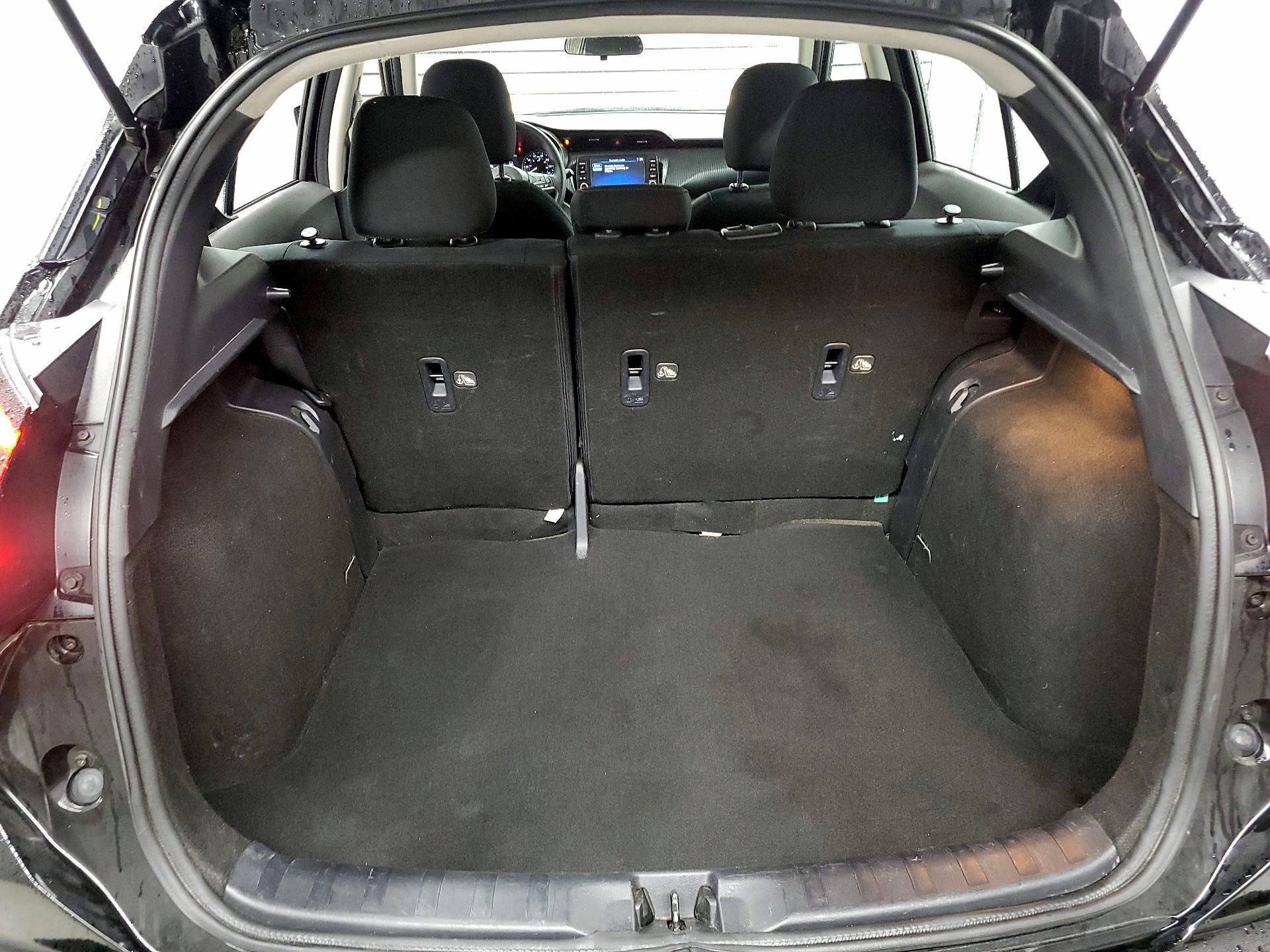 Thumbnail: 2023 Nissan Kicks - 16