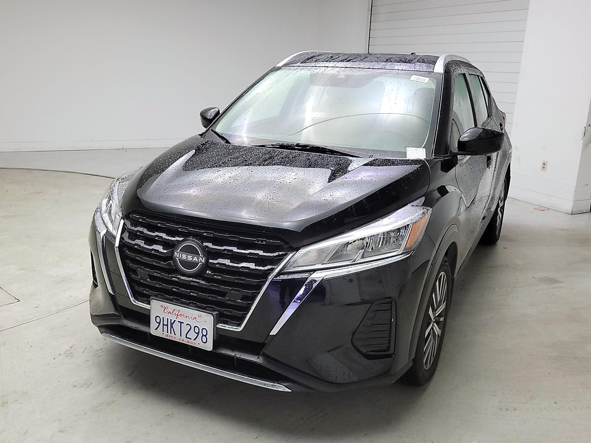 Thumbnail: 2023 Nissan Kicks - 3