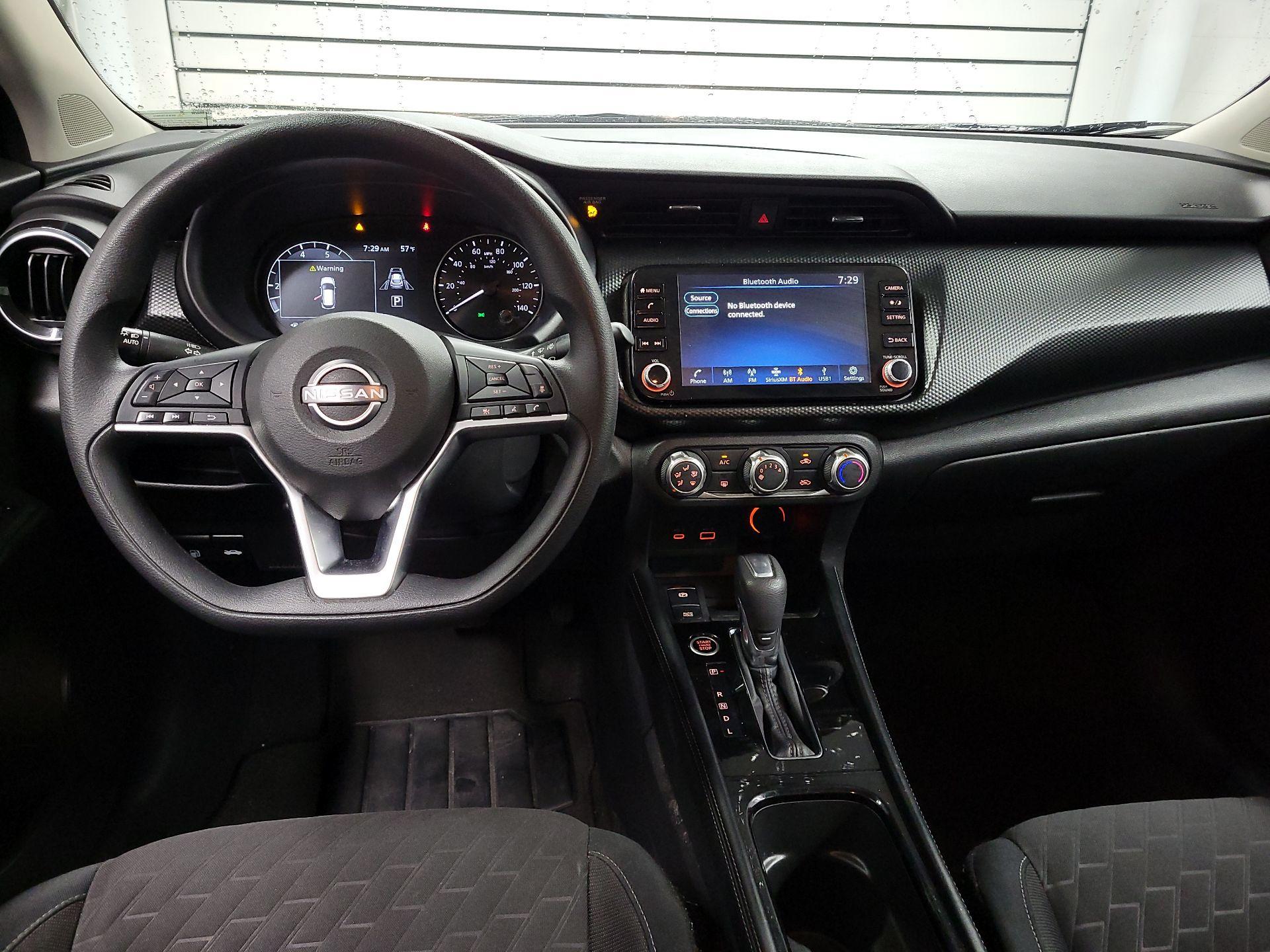 Thumbnail: 2023 Nissan Kicks - 8