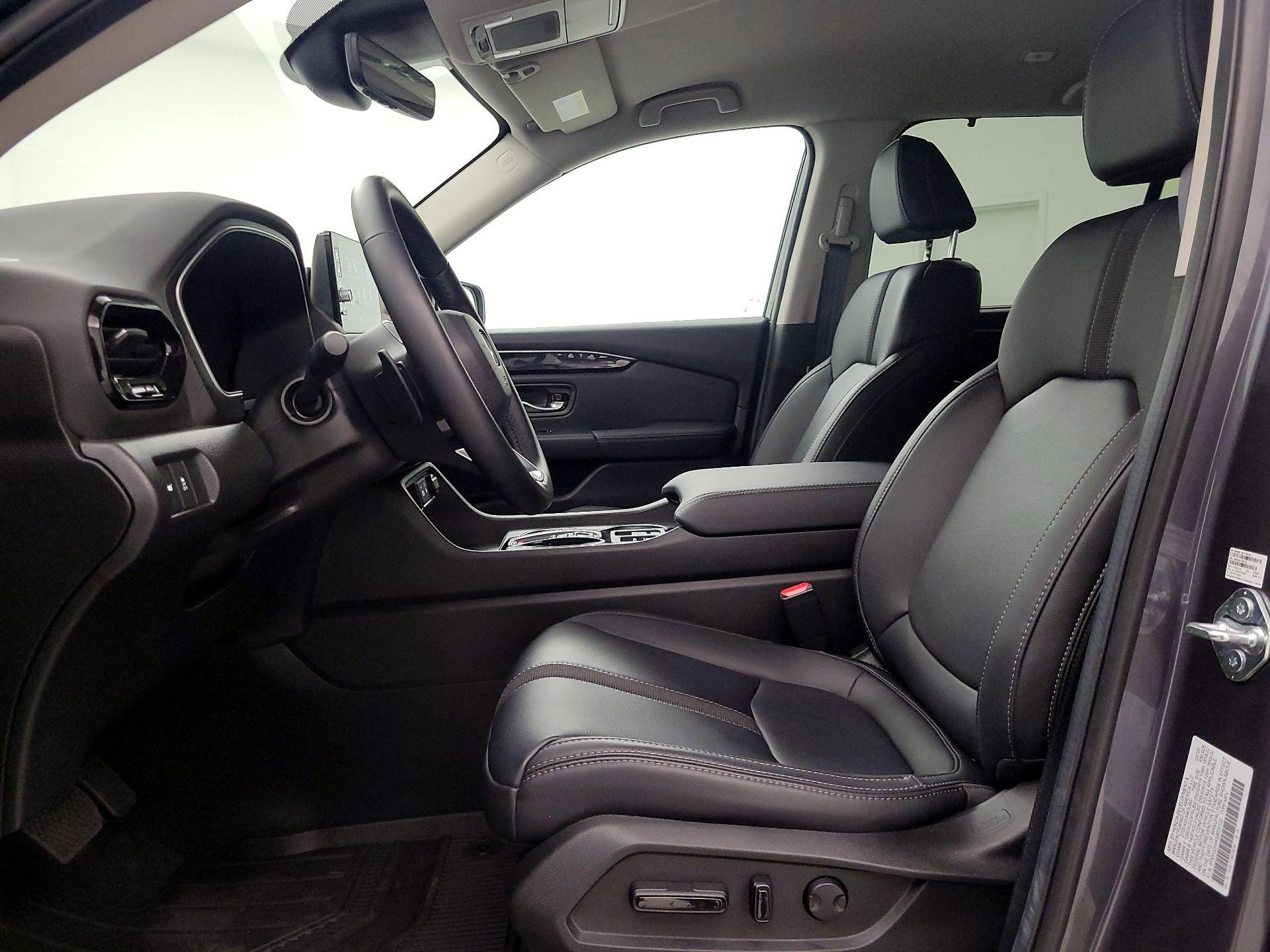 Thumbnail: 2025 Honda Pilot - 11