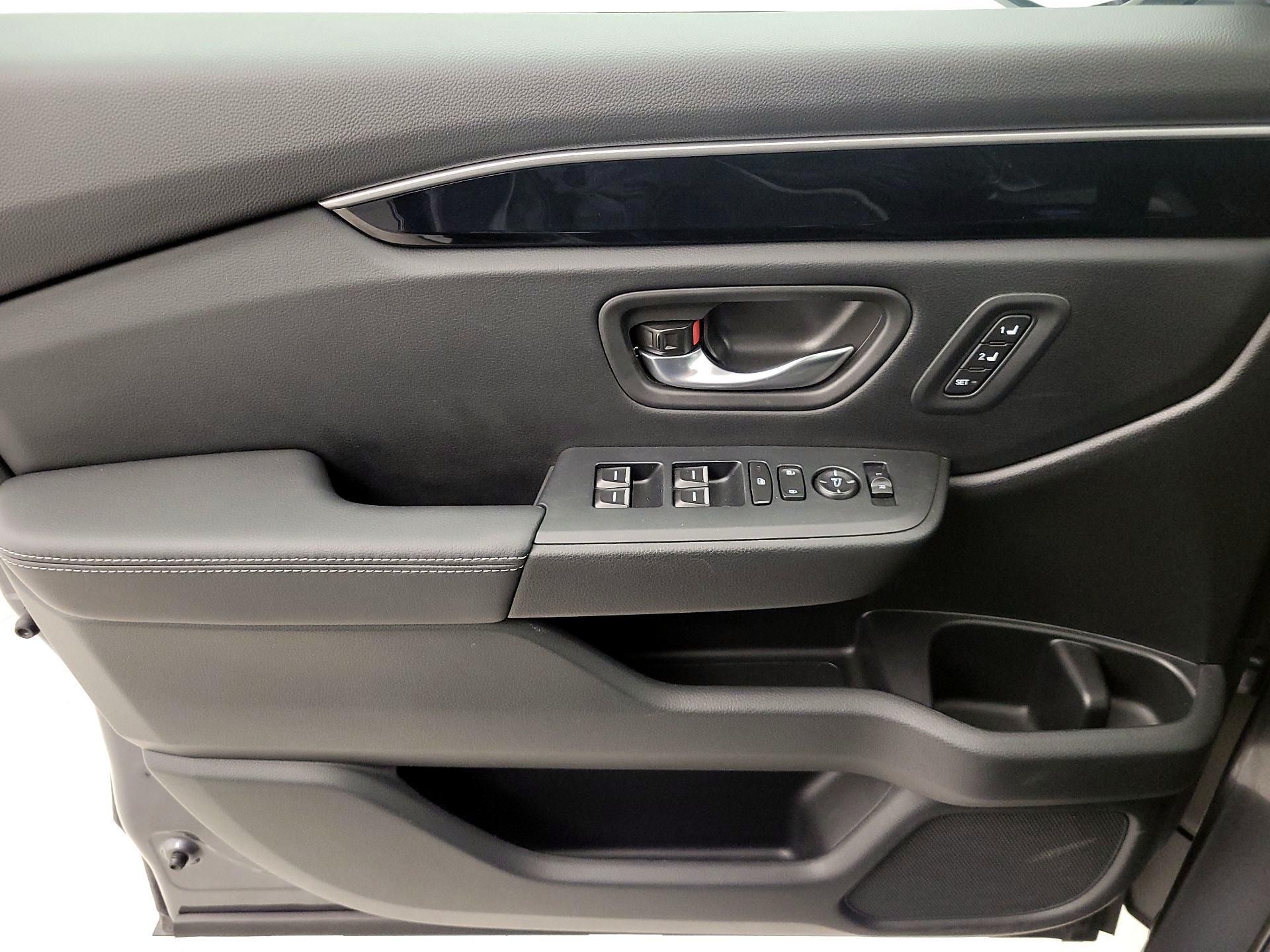 Thumbnail: 2025 Honda Pilot - 12