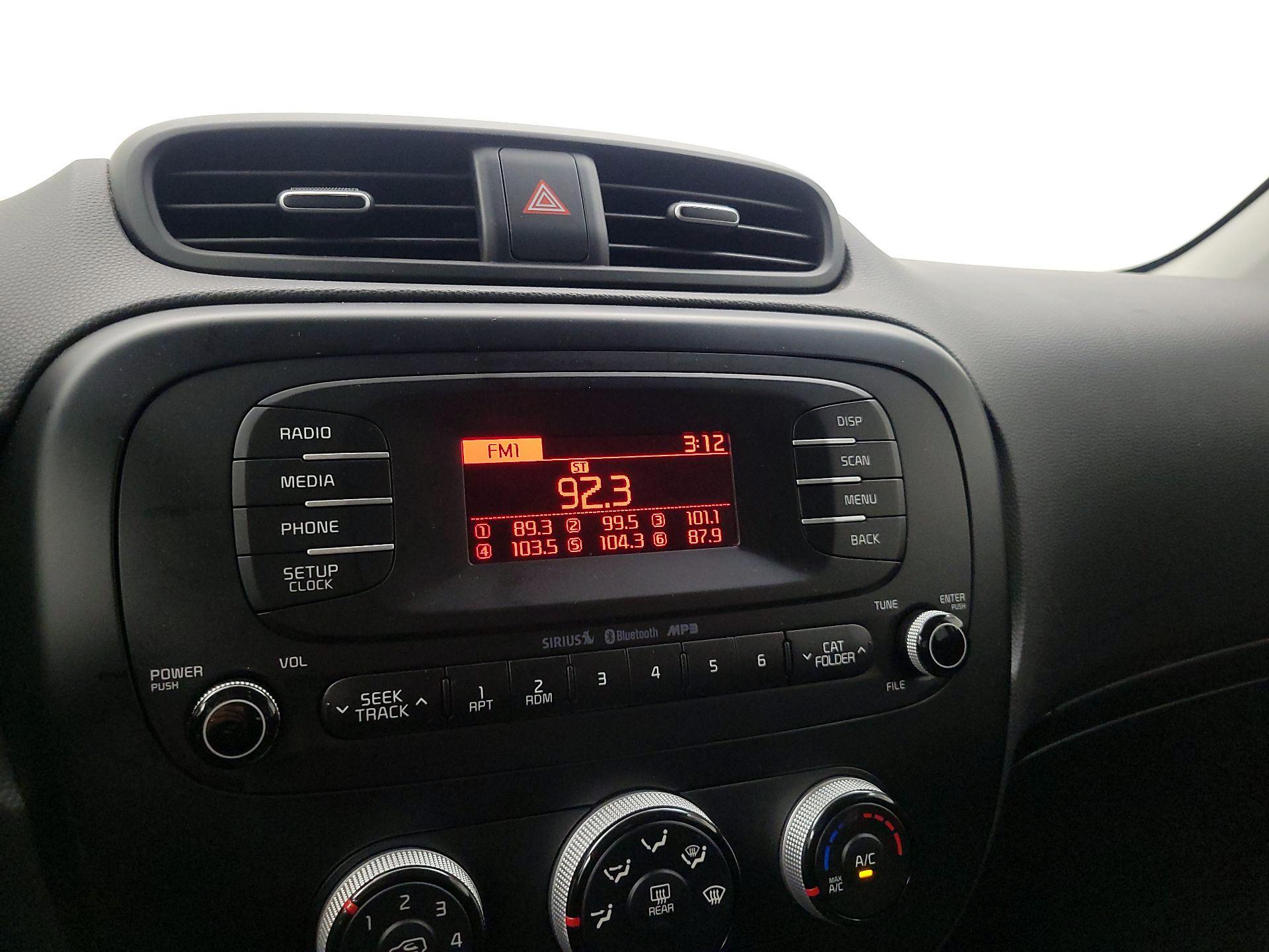 Thumbnail: 2016 Kia Soul - 14