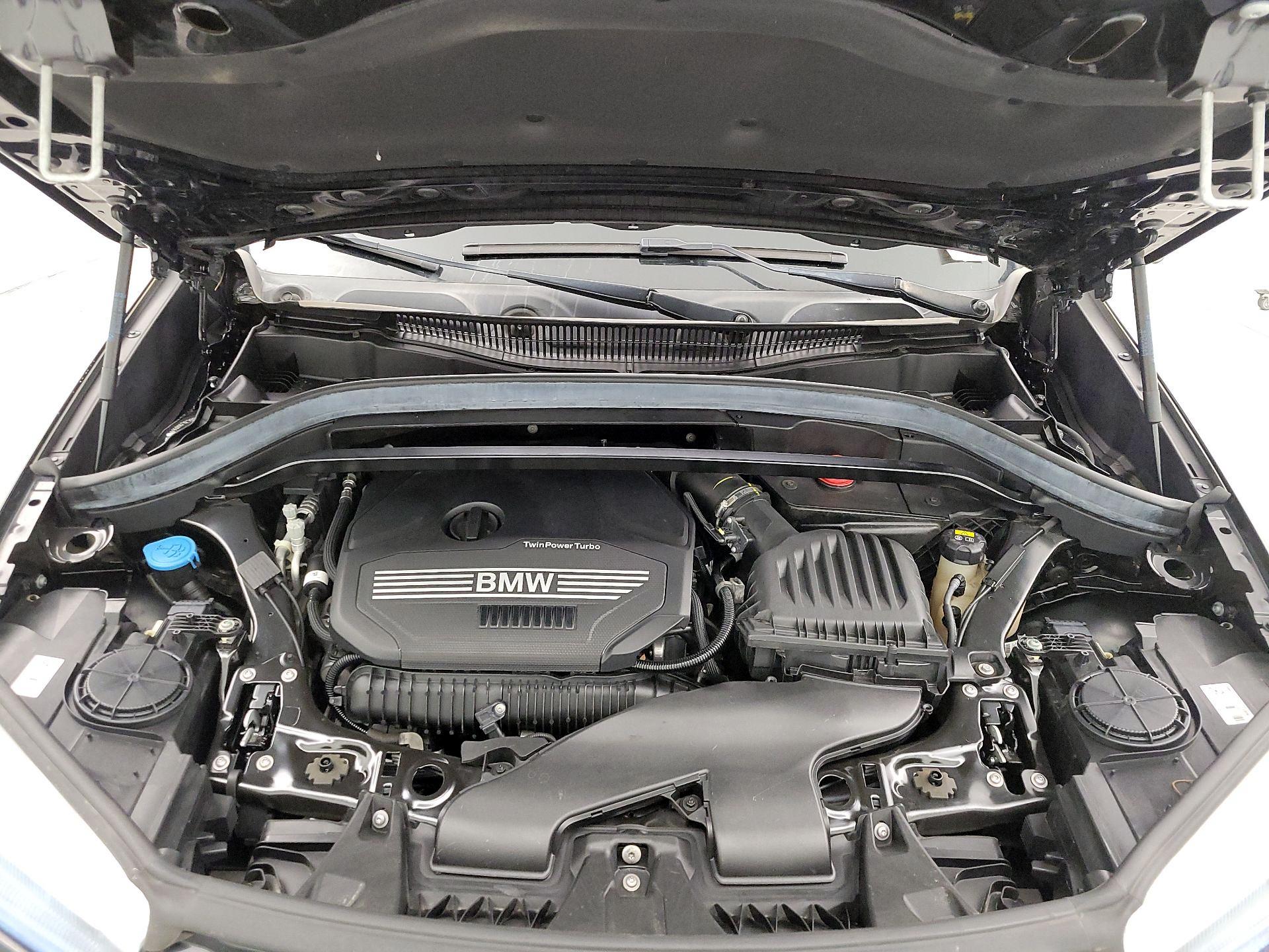 Thumbnail: 2020 BMW X1 - 20