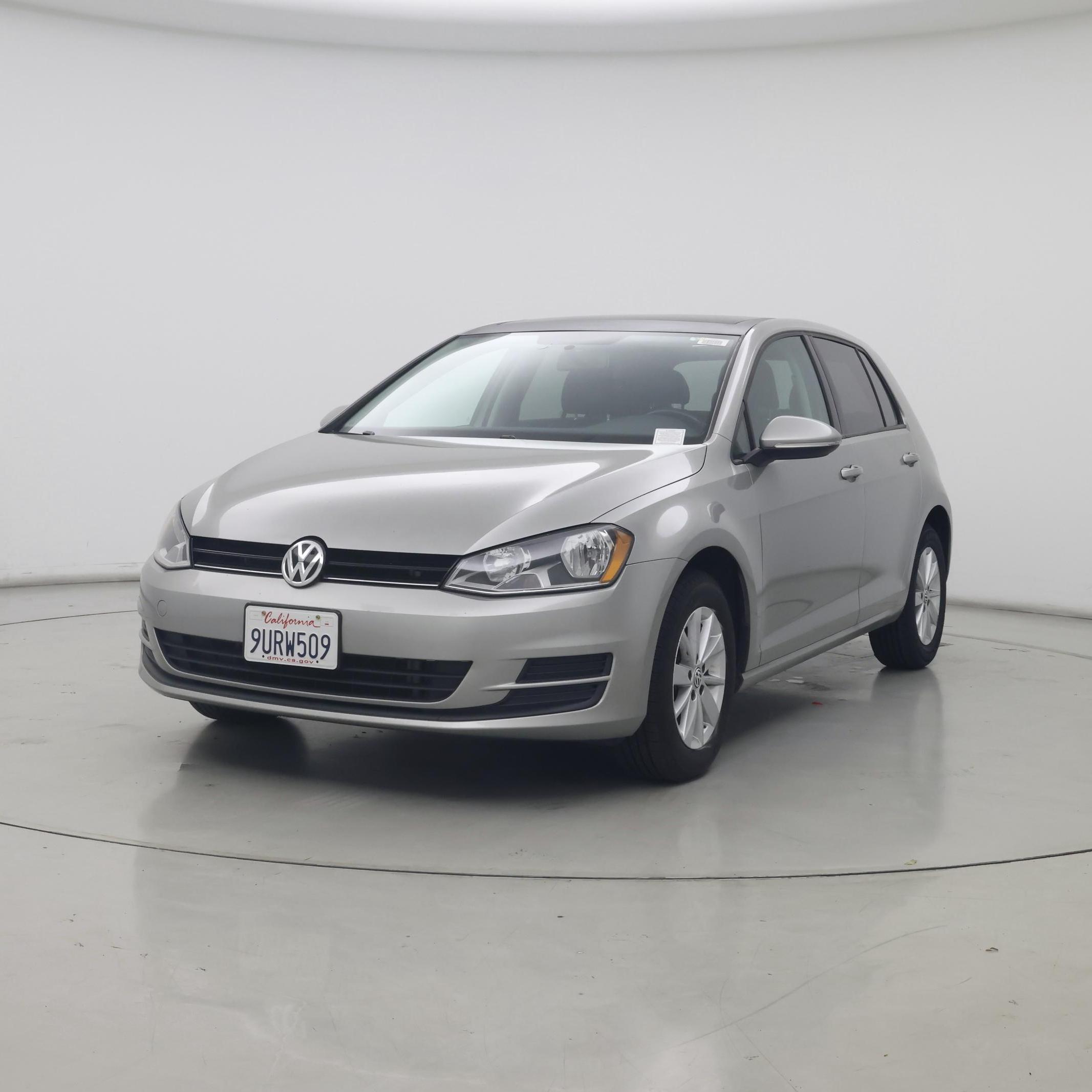 Thumbnail: 2015 Volkswagen Golf - 4