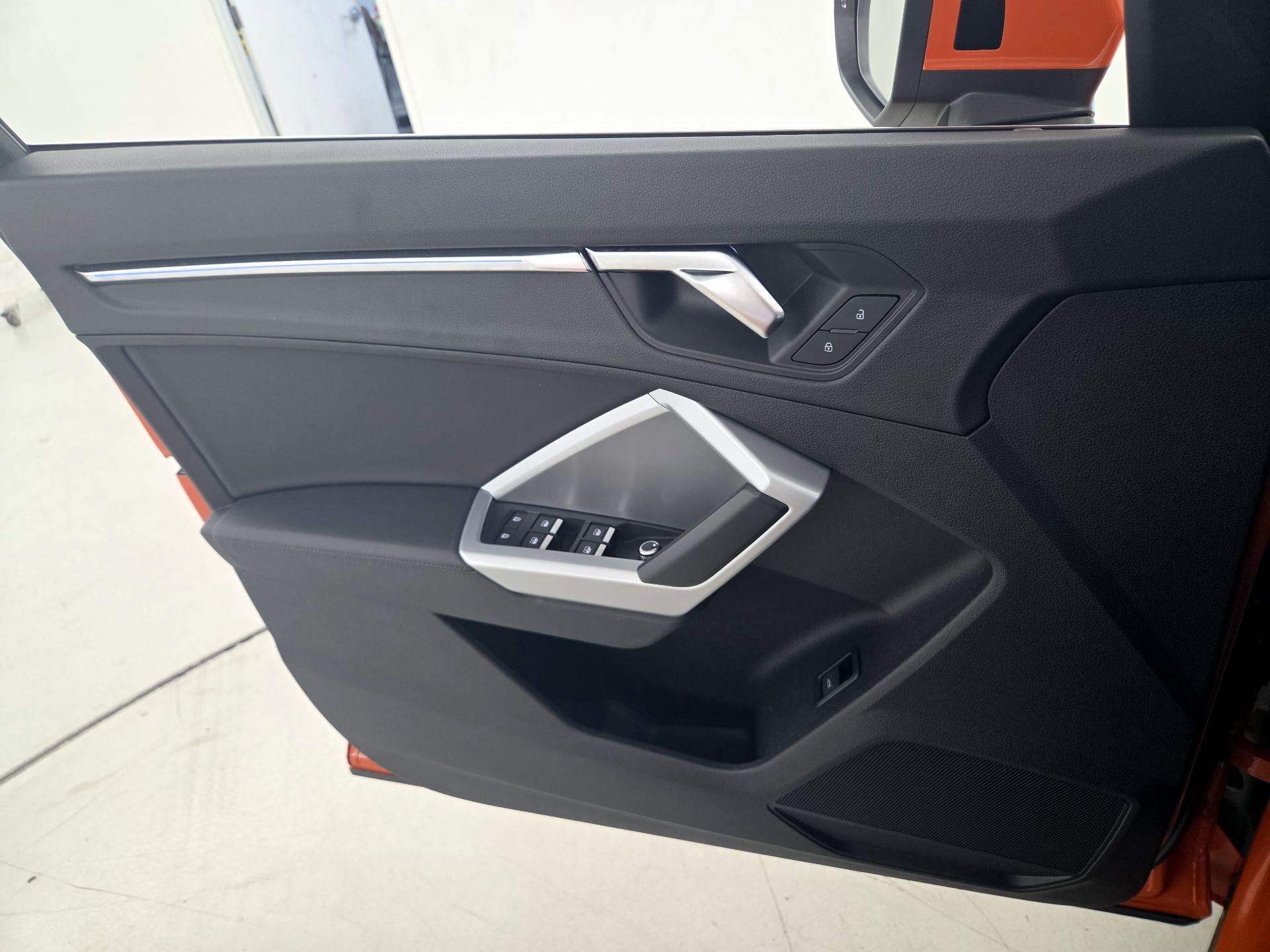 Thumbnail: 2021 Audi Q3 - 12