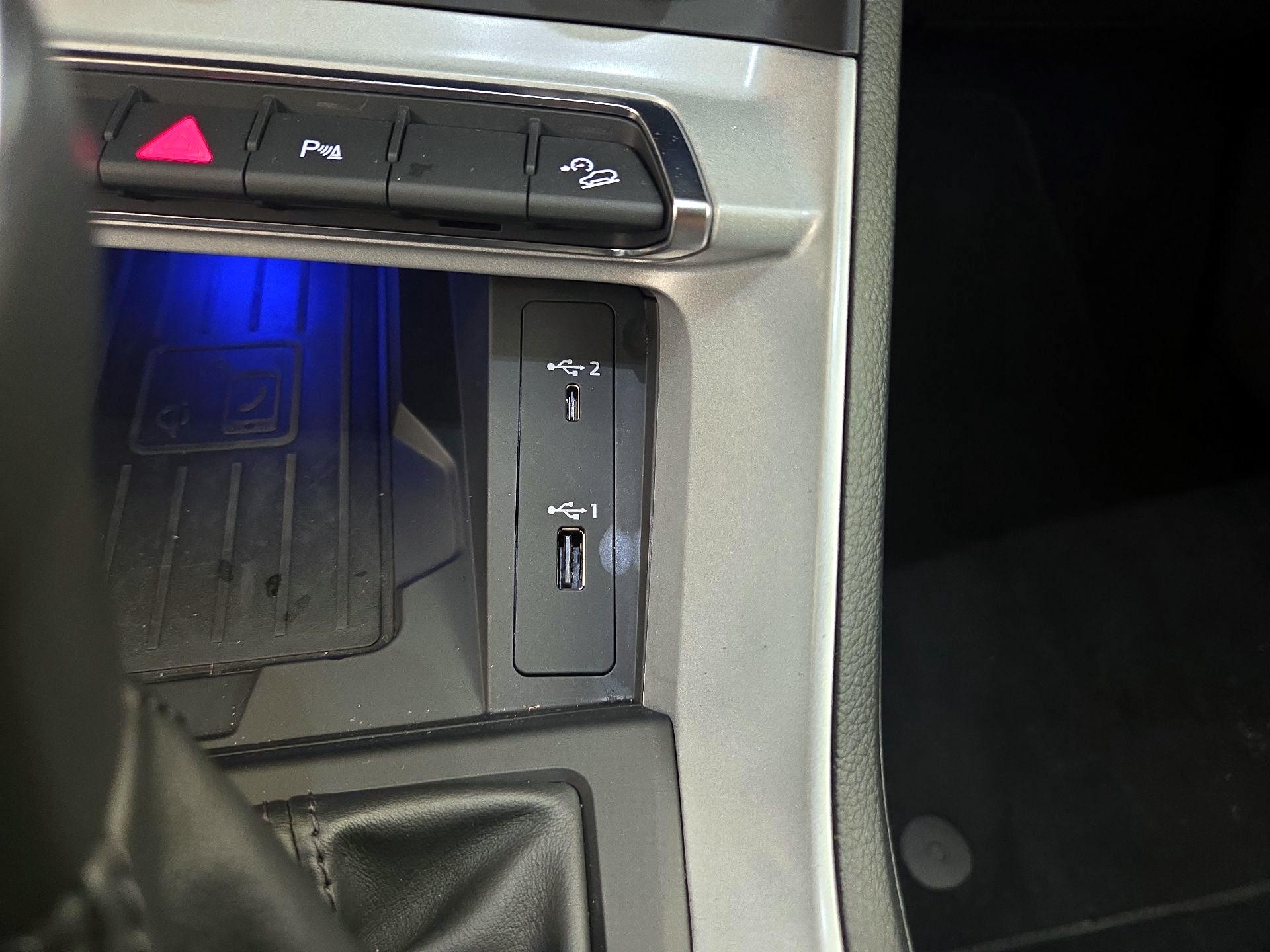 Thumbnail: 2021 Audi Q3 - 18