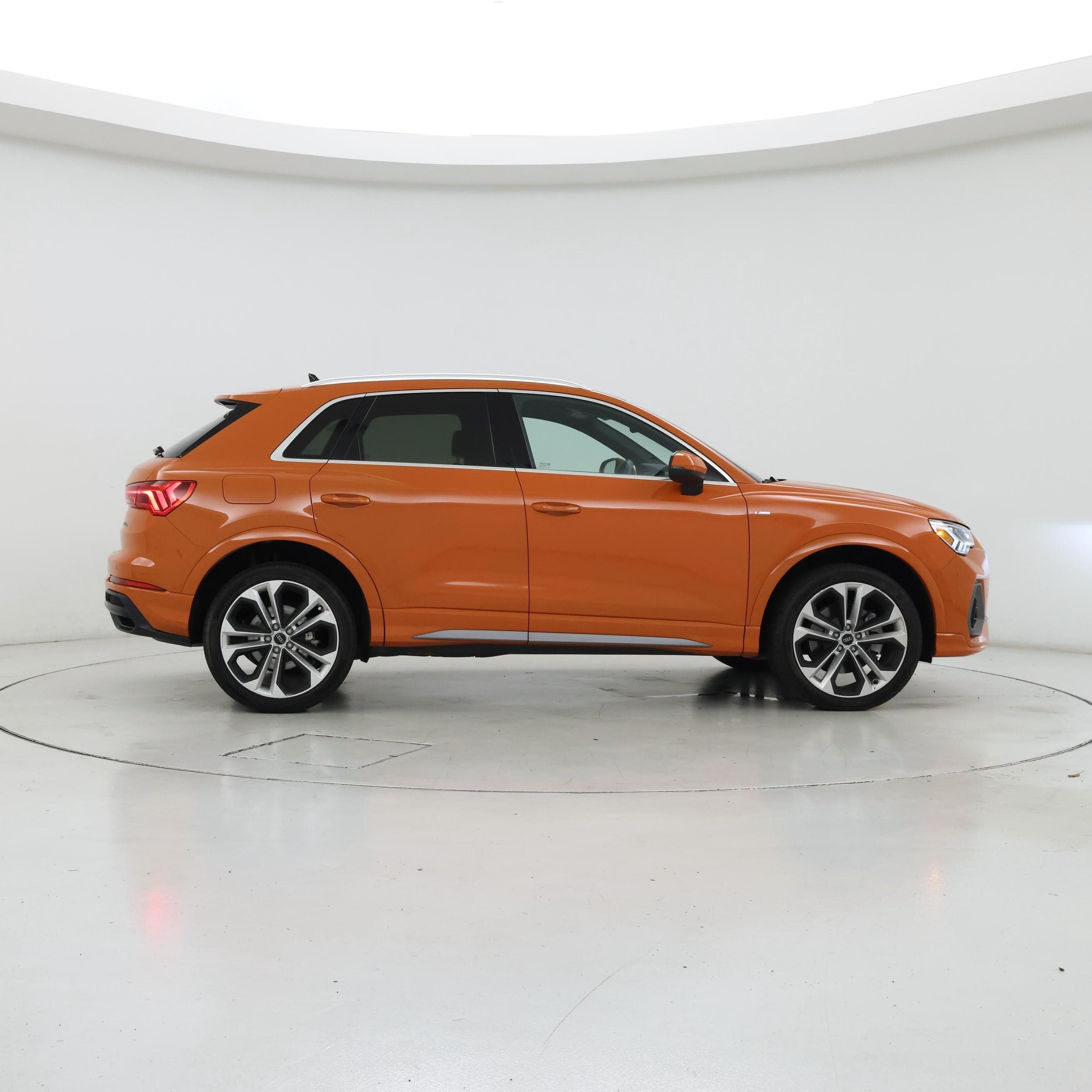 Thumbnail: 2021 Audi Q3 - 7