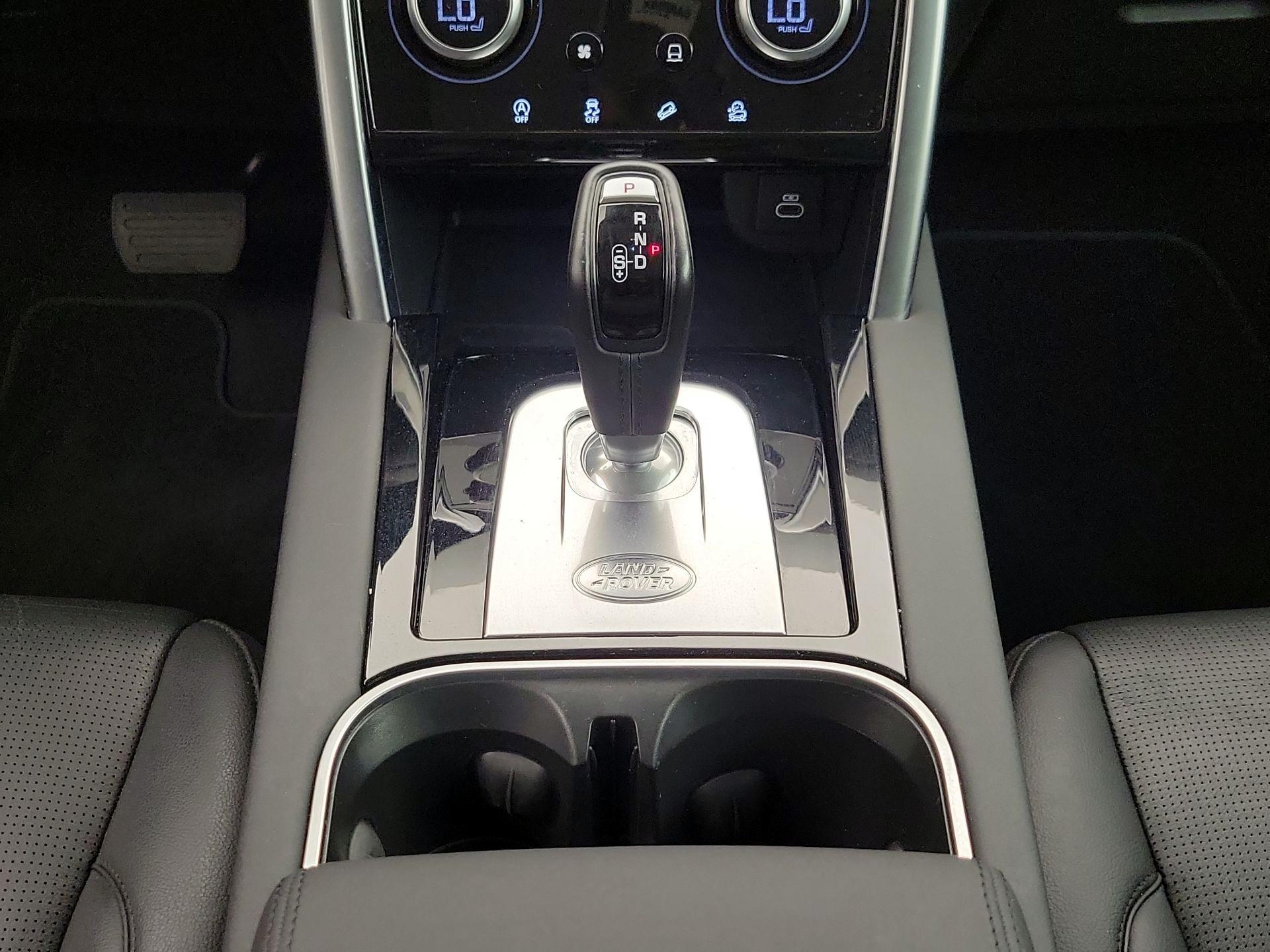 Thumbnail: 2021 Land Rover Discovery Sport - 18