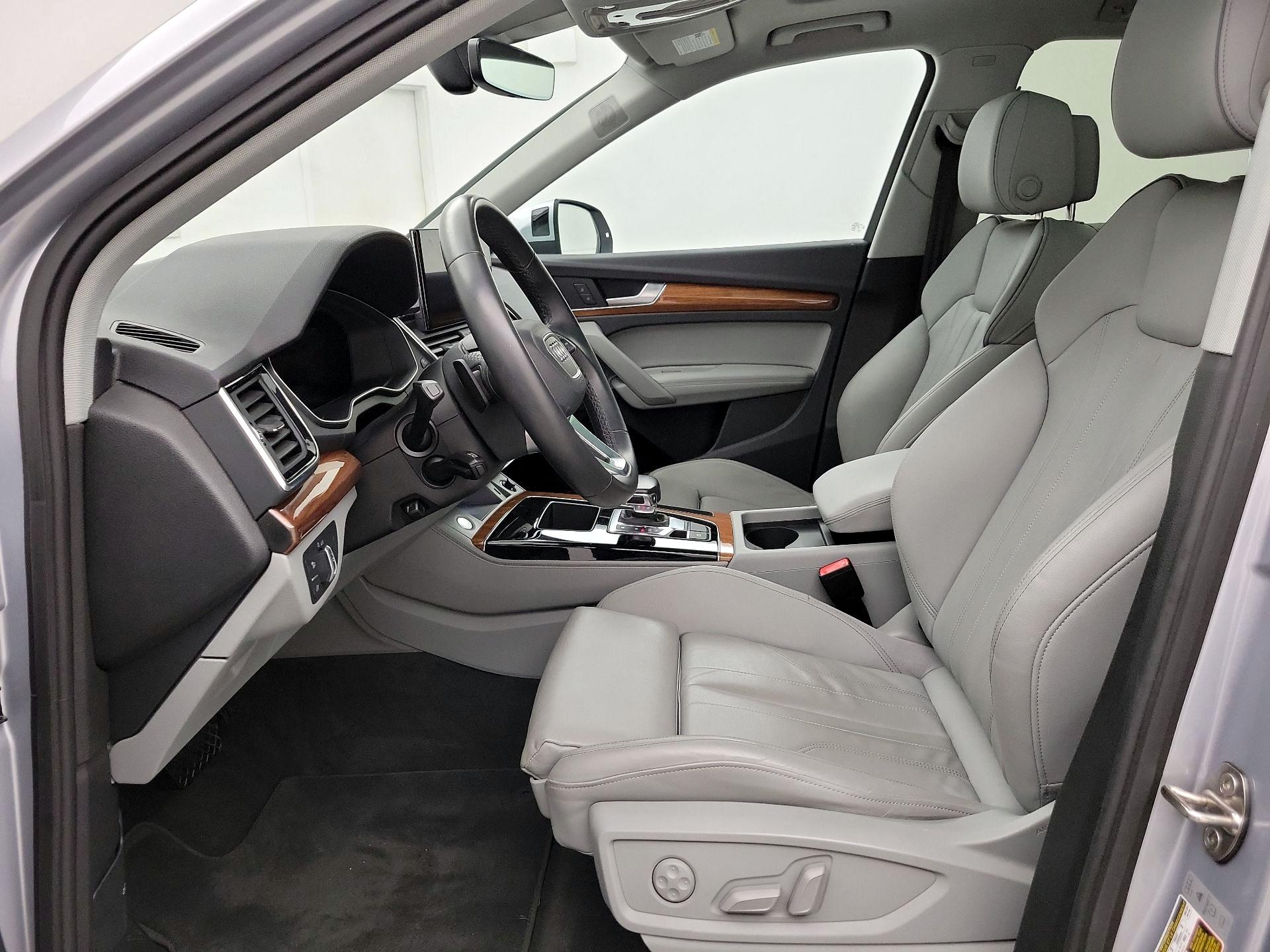 Thumbnail: 2023 Audi Q5 - 11