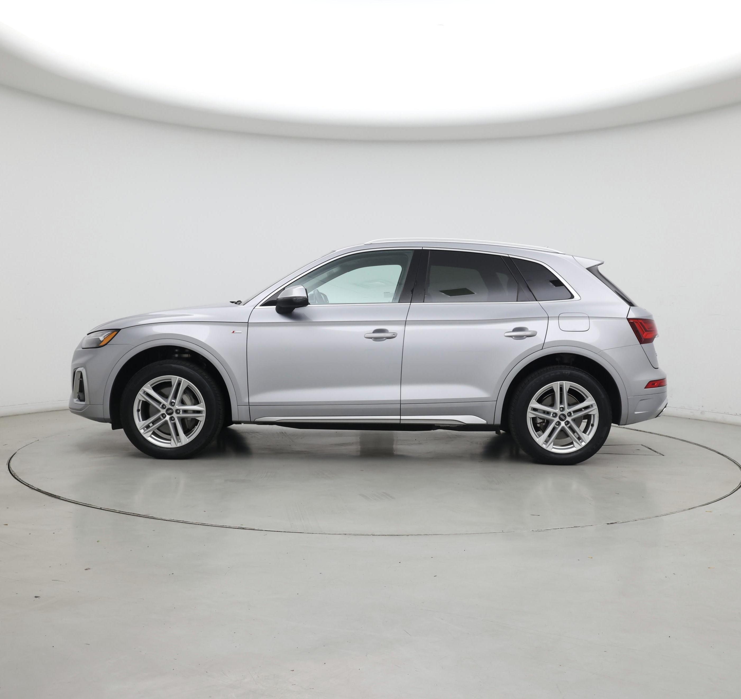 Thumbnail: 2023 Audi Q5 - 3