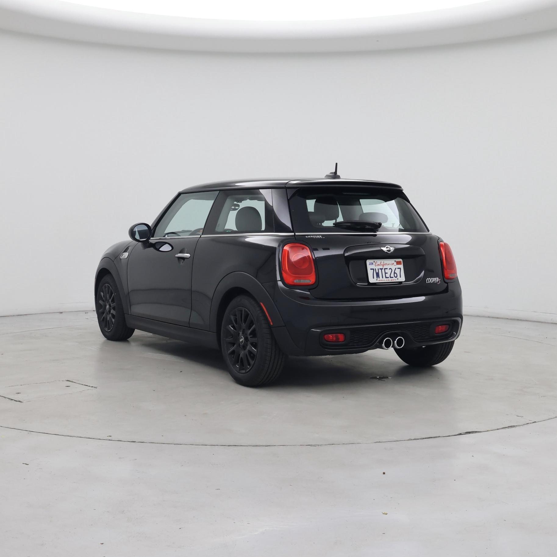 Thumbnail: 2016 MINI Cooper Hardtop - 2