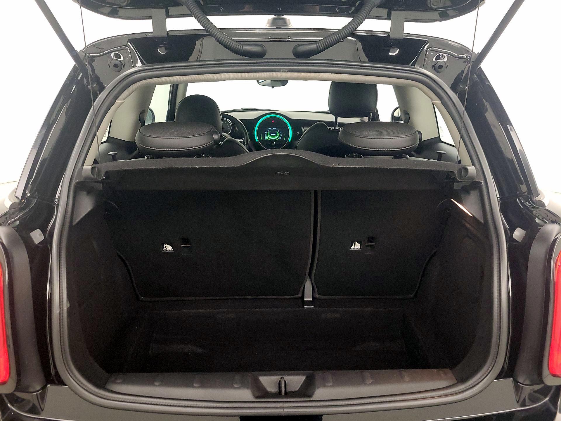 Thumbnail: 2016 MINI Cooper Hardtop - 19