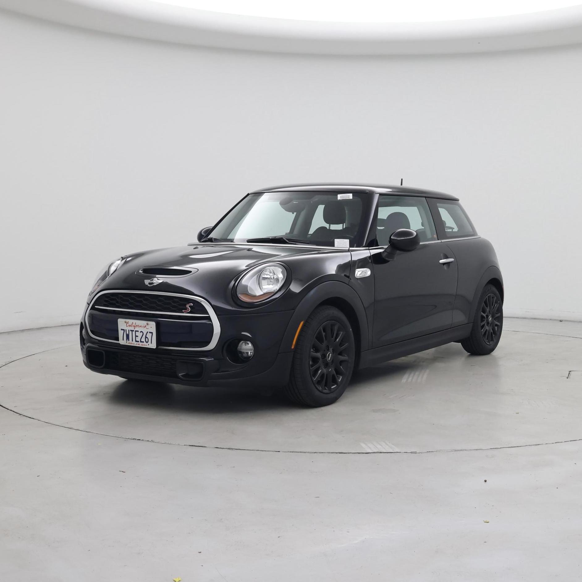 Thumbnail: 2016 MINI Cooper Hardtop - 4